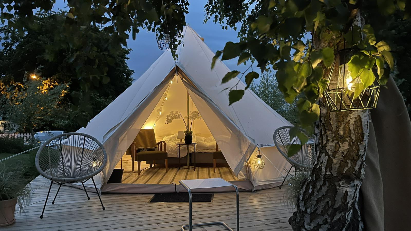 Peppinge Glamping, Öster