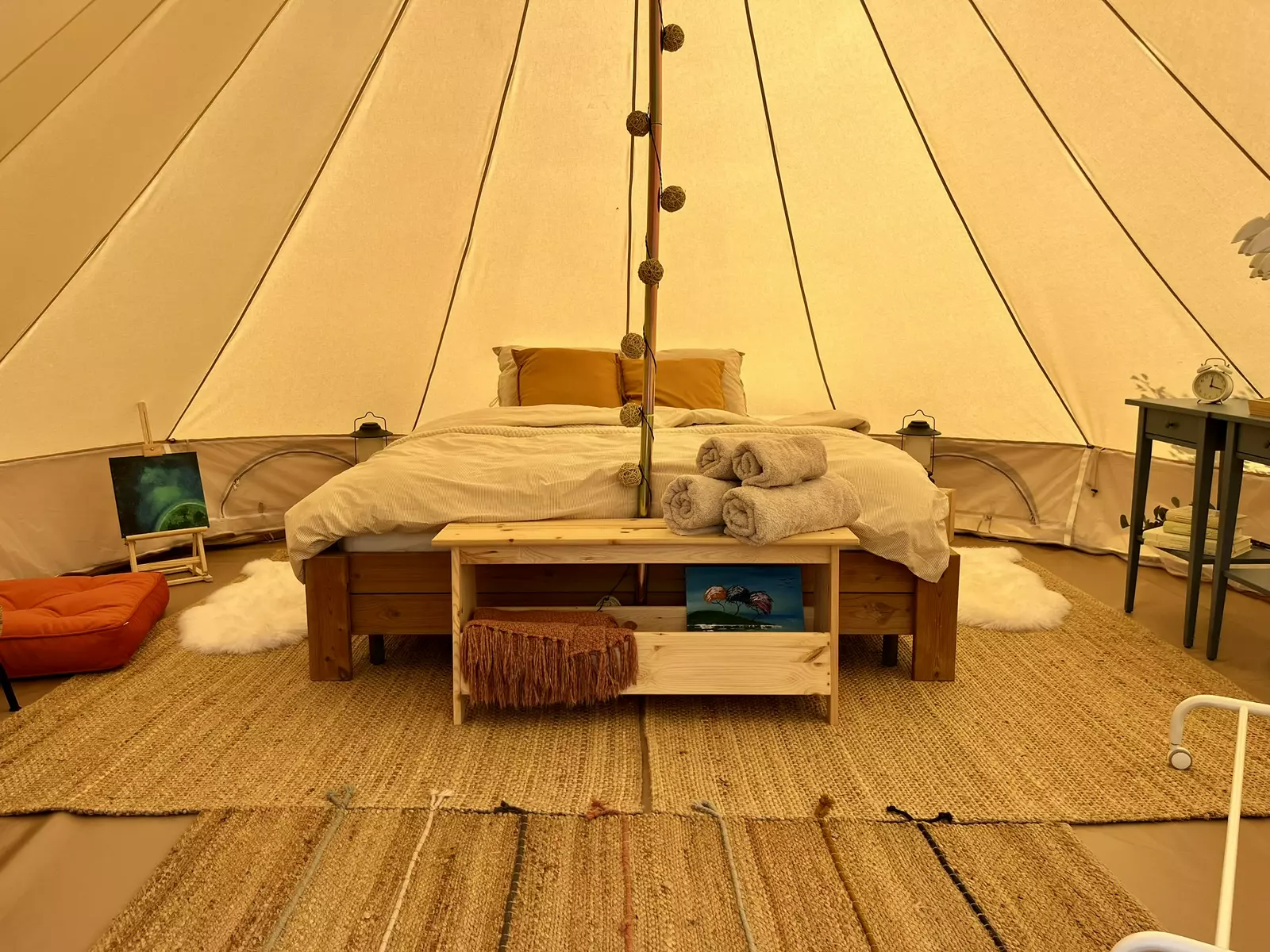 Bell tent in the garden - Adult Only