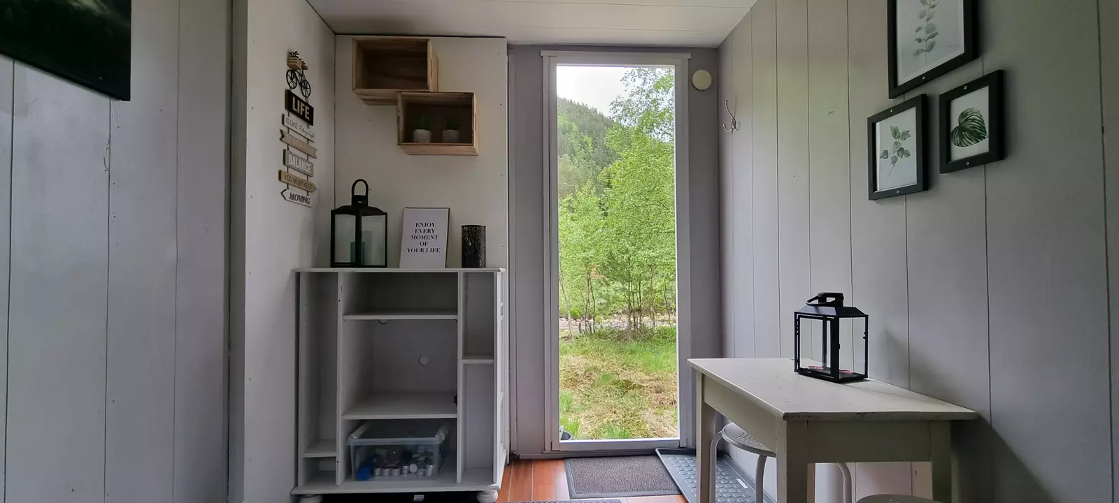 Minivogn til leie. Hund tillatt