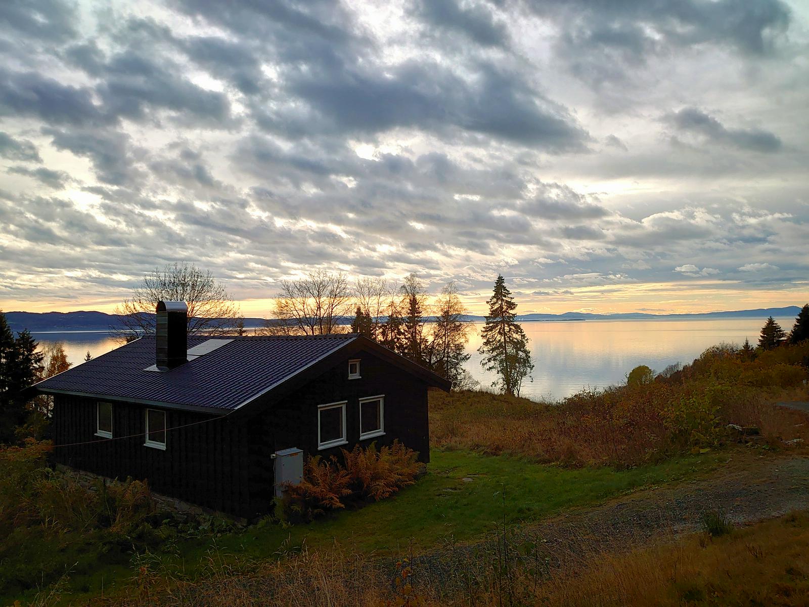 Grindaplassen - midt i na