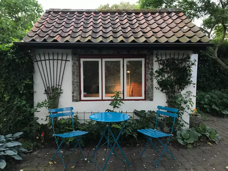 Et romantisk havehus i et fredet kulturmiljø 