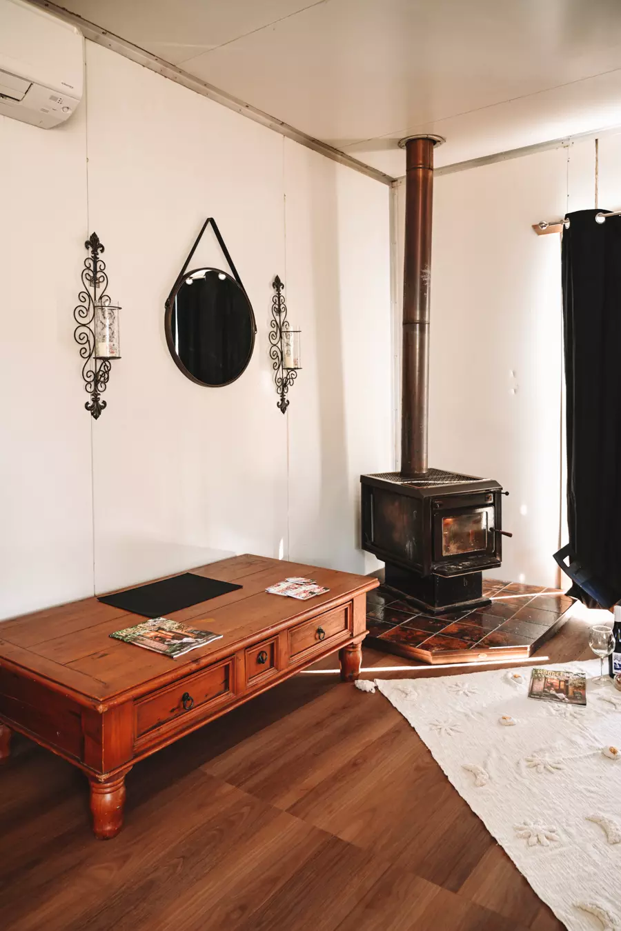 The Retreat – A Windeyer Outback Experience, Tiny house