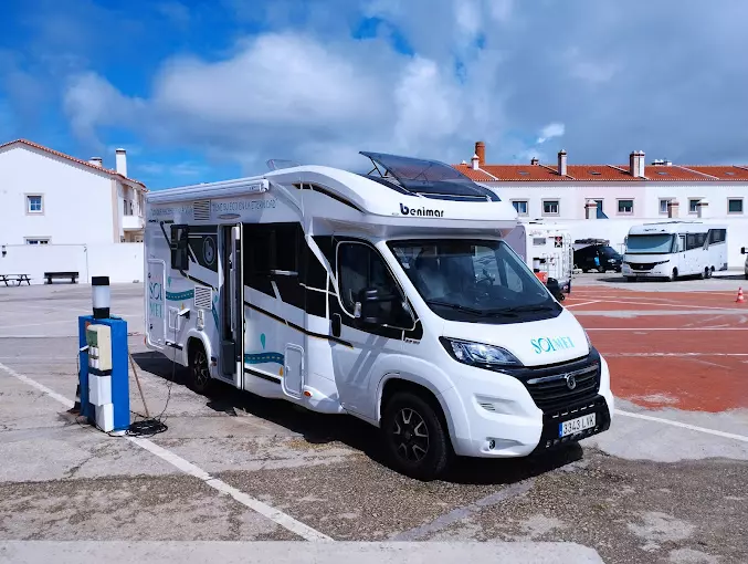 Motorhome Park, close to city center and beach - ASA Peniche