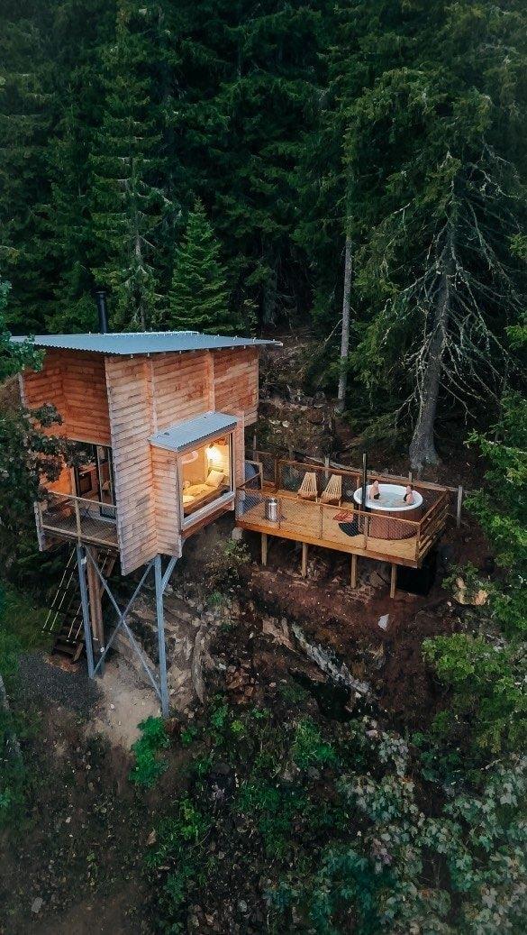 LAUV Treetop cabins and e