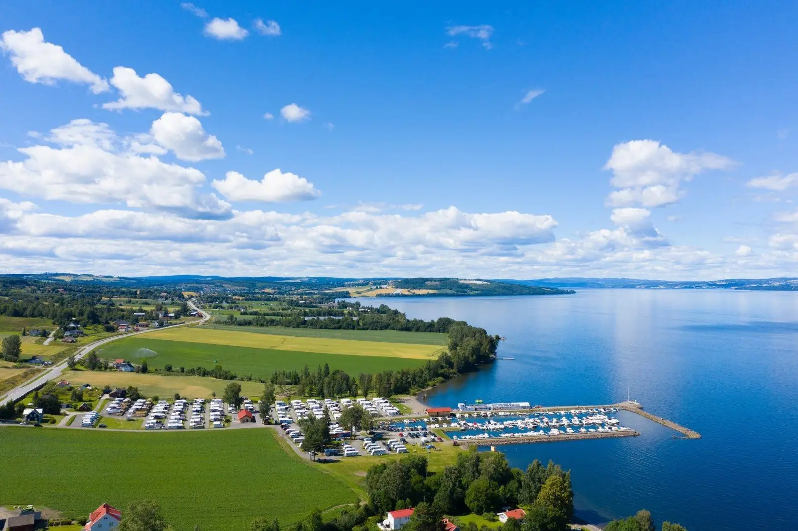 Glamping i SKREIA – Panoramic Cabin #2