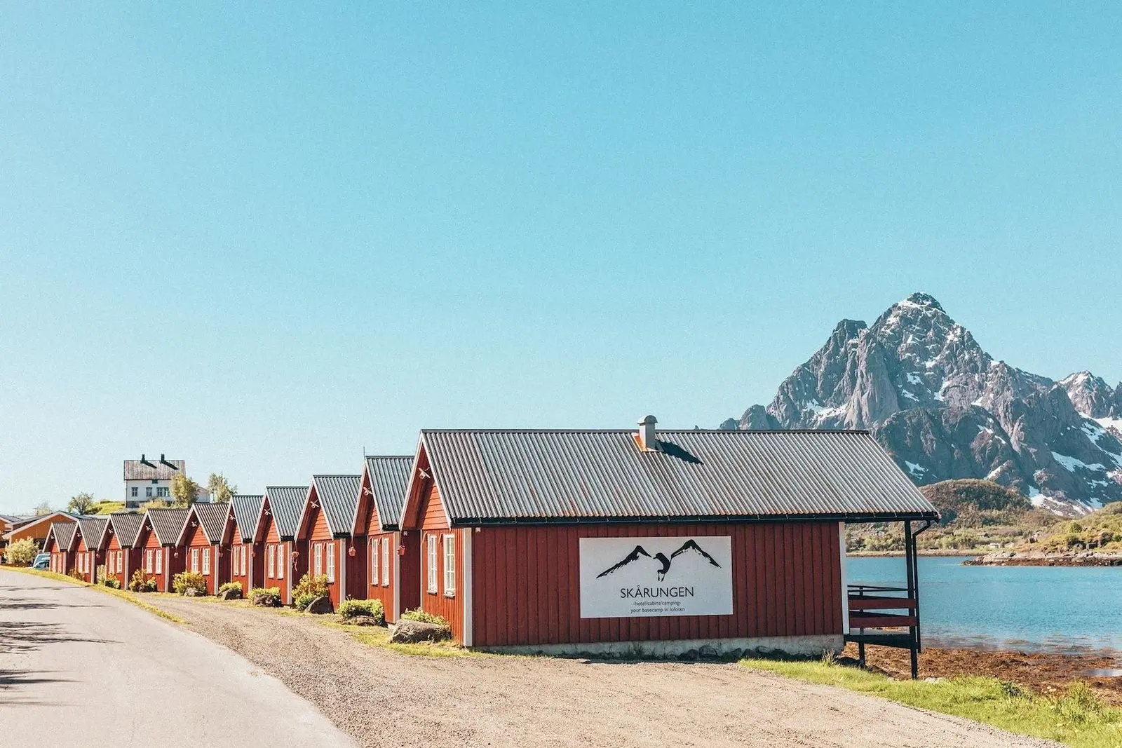 Glamping i Kabelvåg – Waterfront cabins