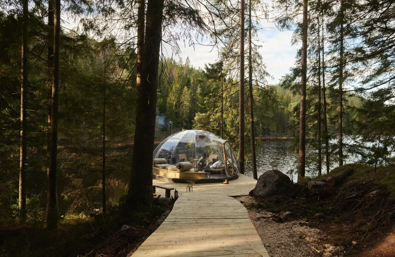 Glamping i Larvik – Fairytale lake