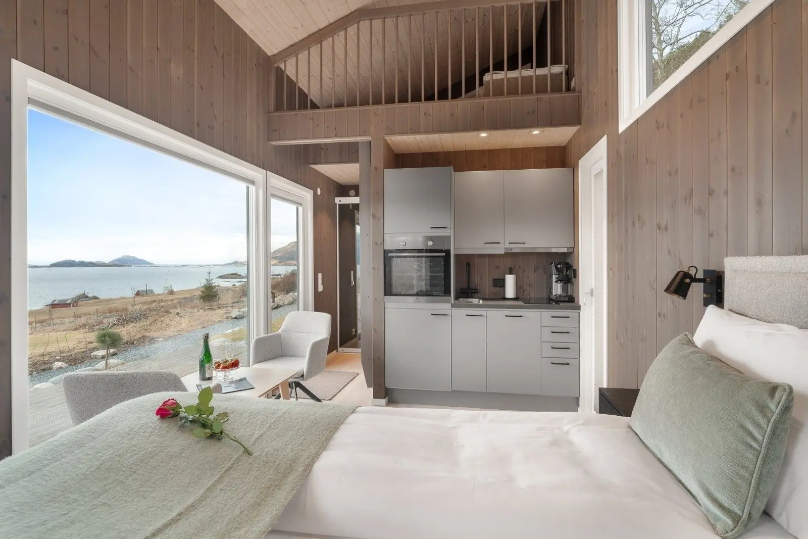 Glamping i Larsnes – Cabin Storehornet
