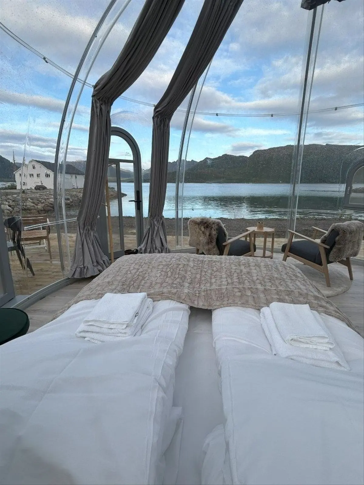 Glamping i Risøyhamn – Northern Lights Dome (2 pers.)