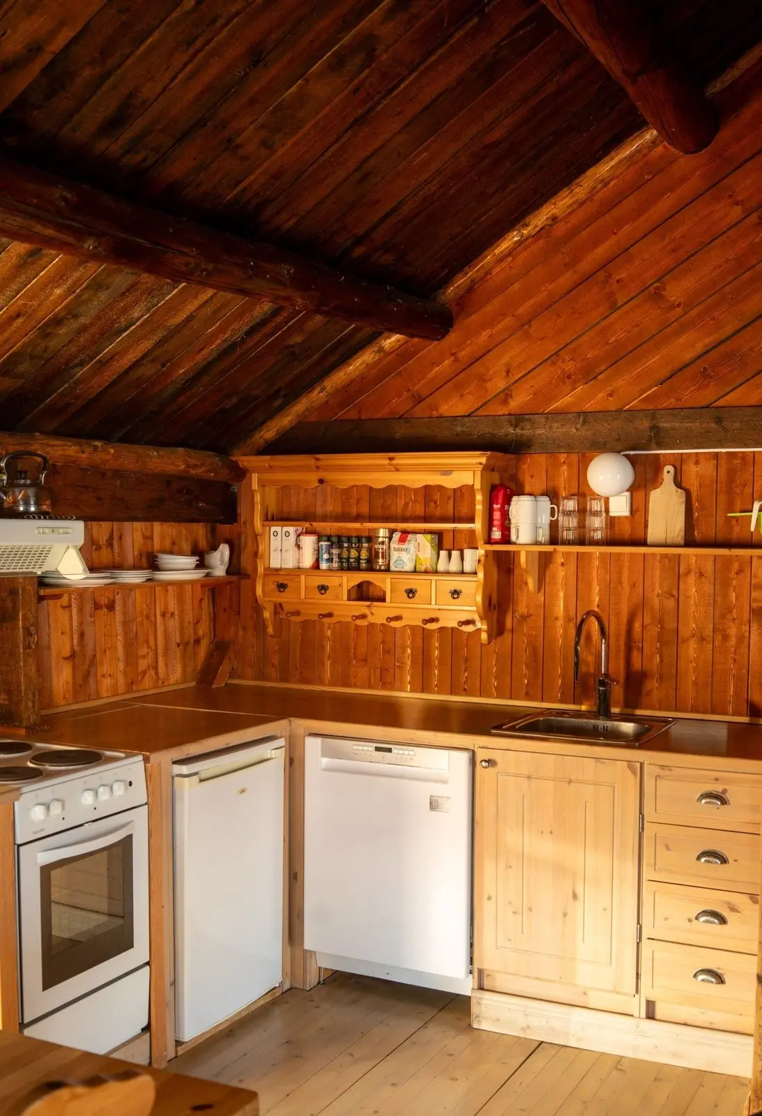 Cabin i Kabelvåg – Historic apartment – photo 7