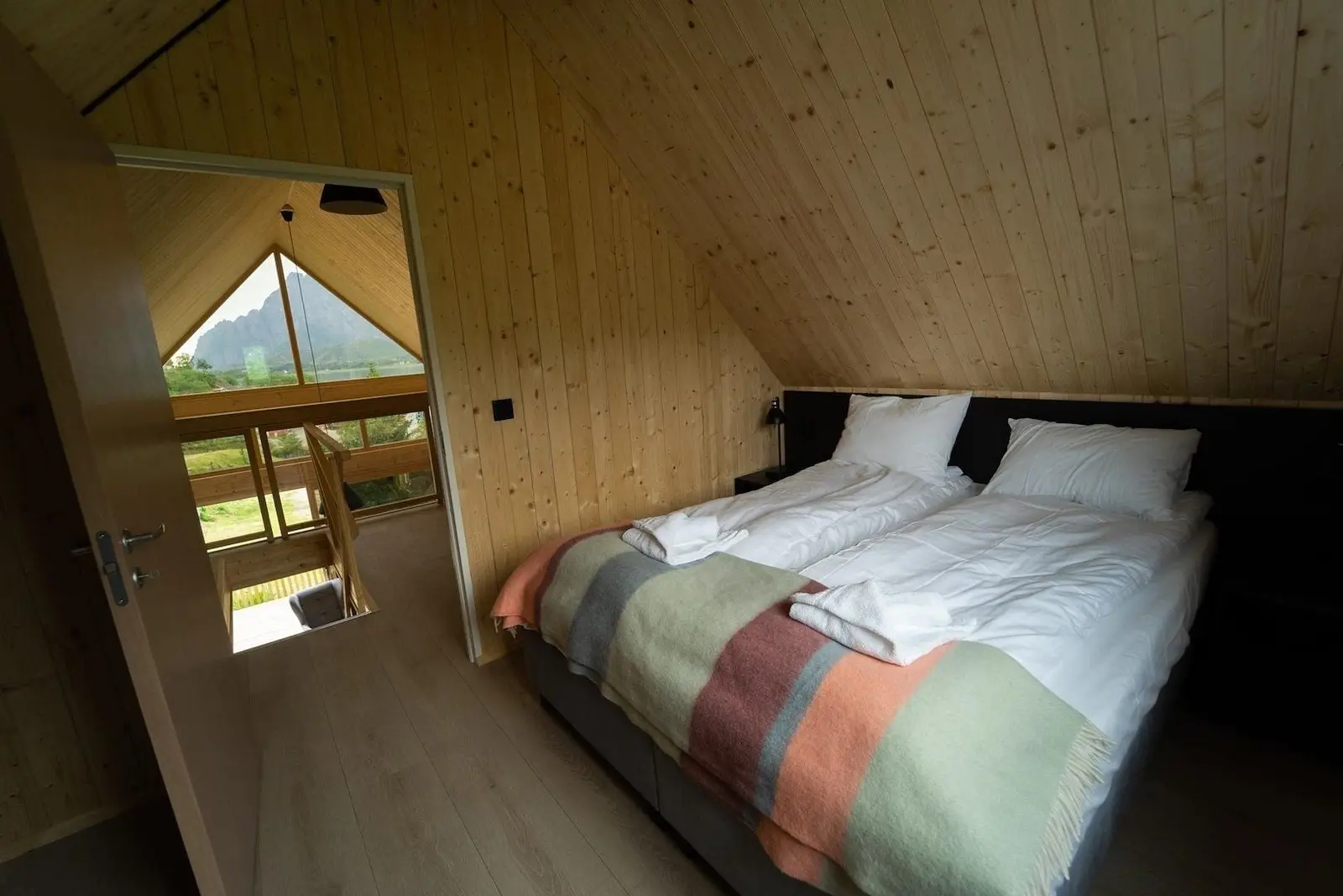 Glamping i Kabelvåg – Family Top Row