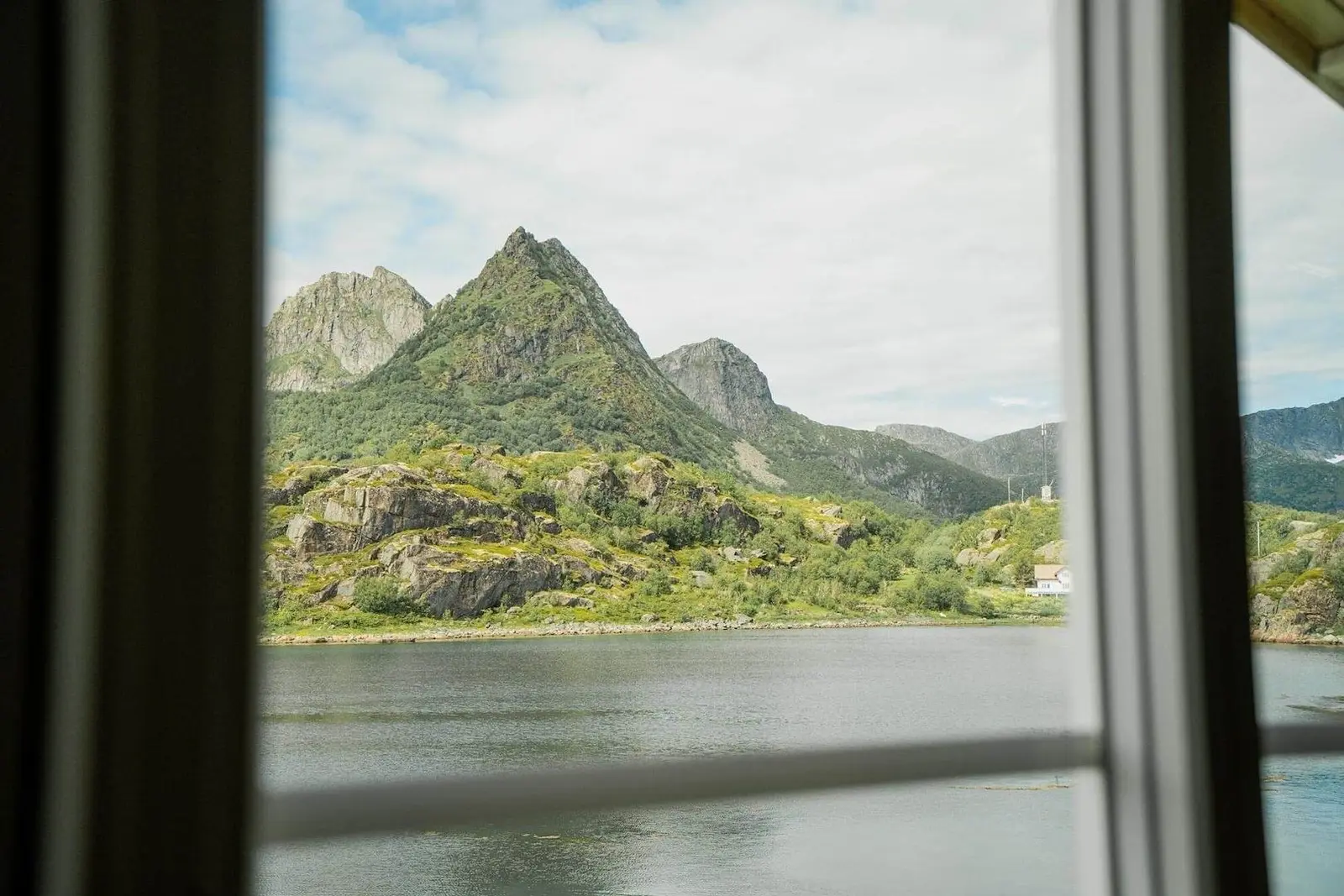 Glamping i Kabelvåg – Seaview Double Room