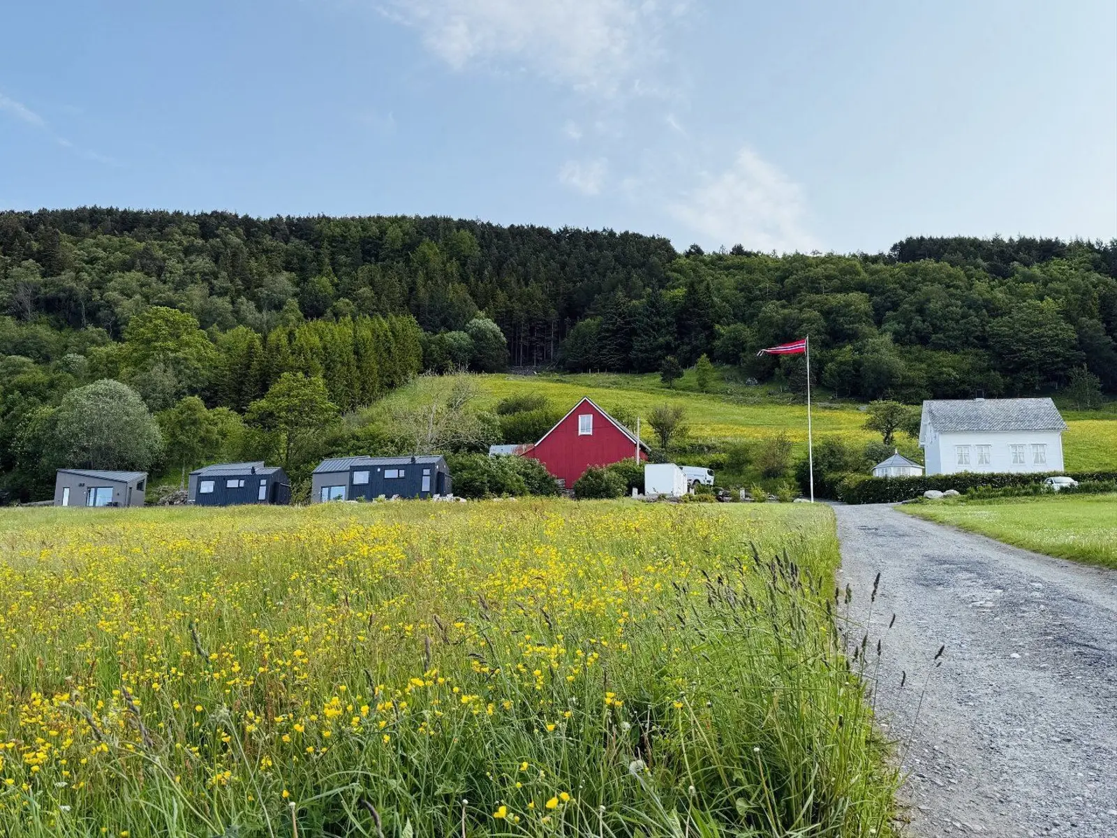 Glamping i Larsnes – Cabin Storehornet