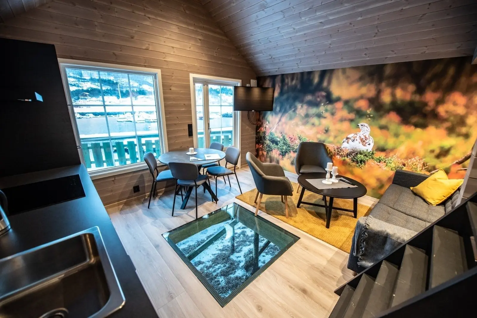 Glamping i Samuelsberg – Sea-suite with sauna and glass floor.