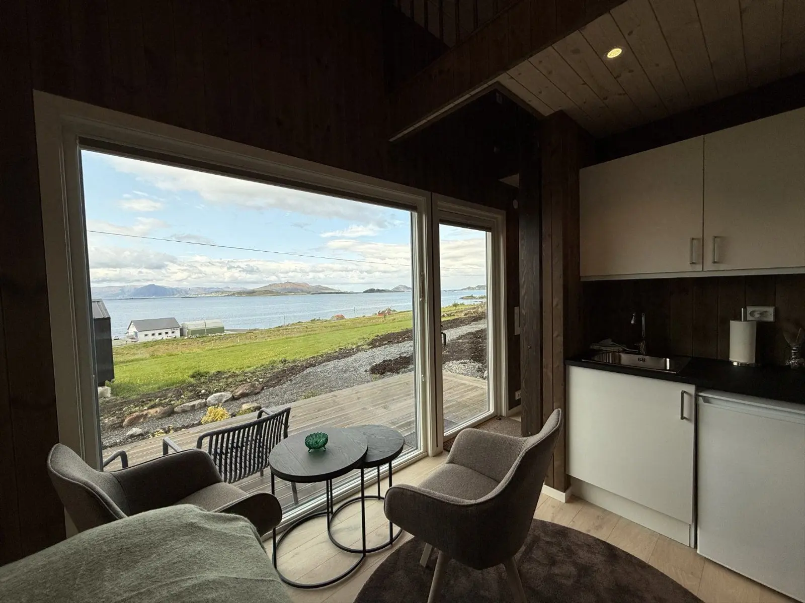 Glamping i Larsnes – Cabin Litlehornet