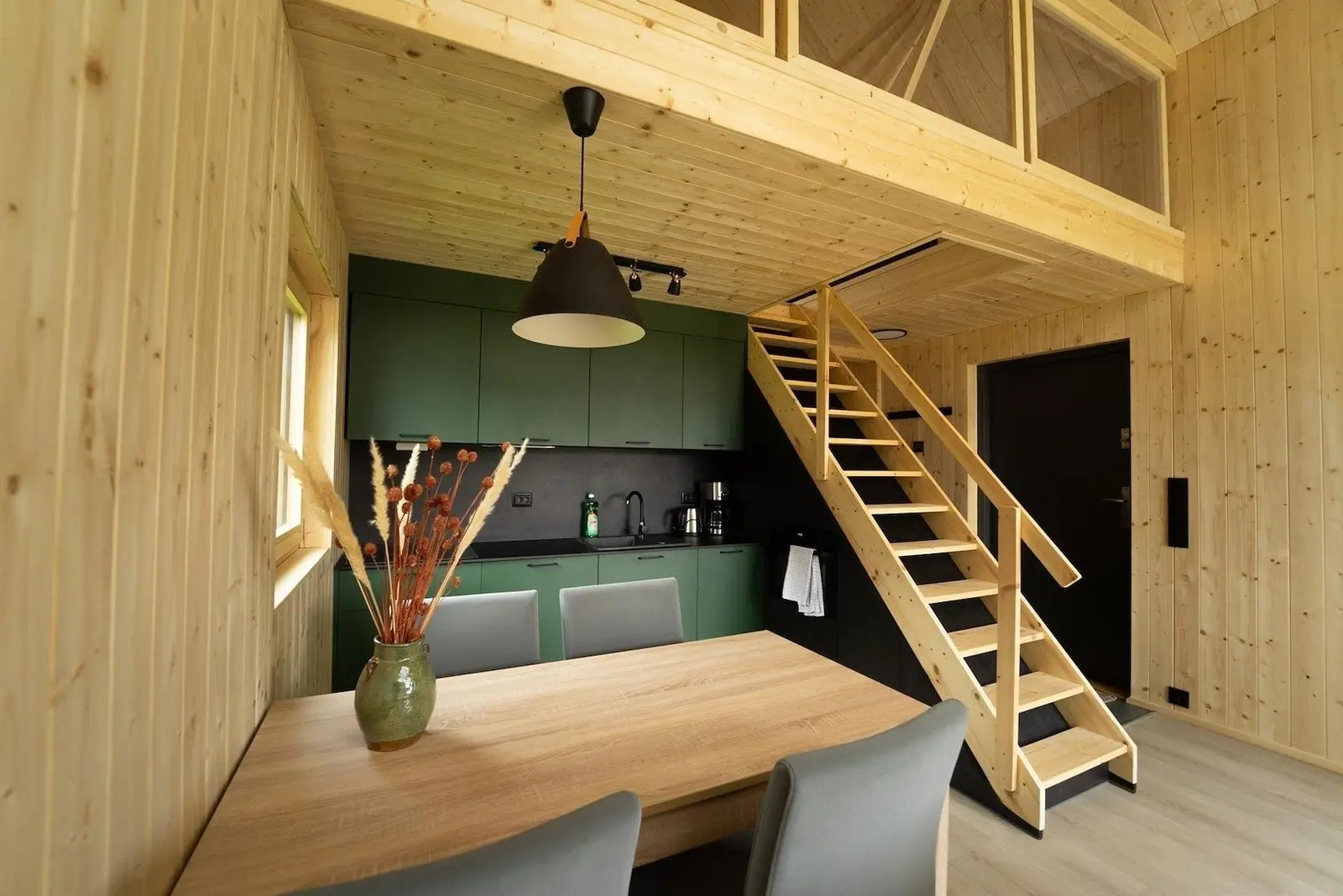 Cabin i Kabelvåg – Family Top Row – photo 15