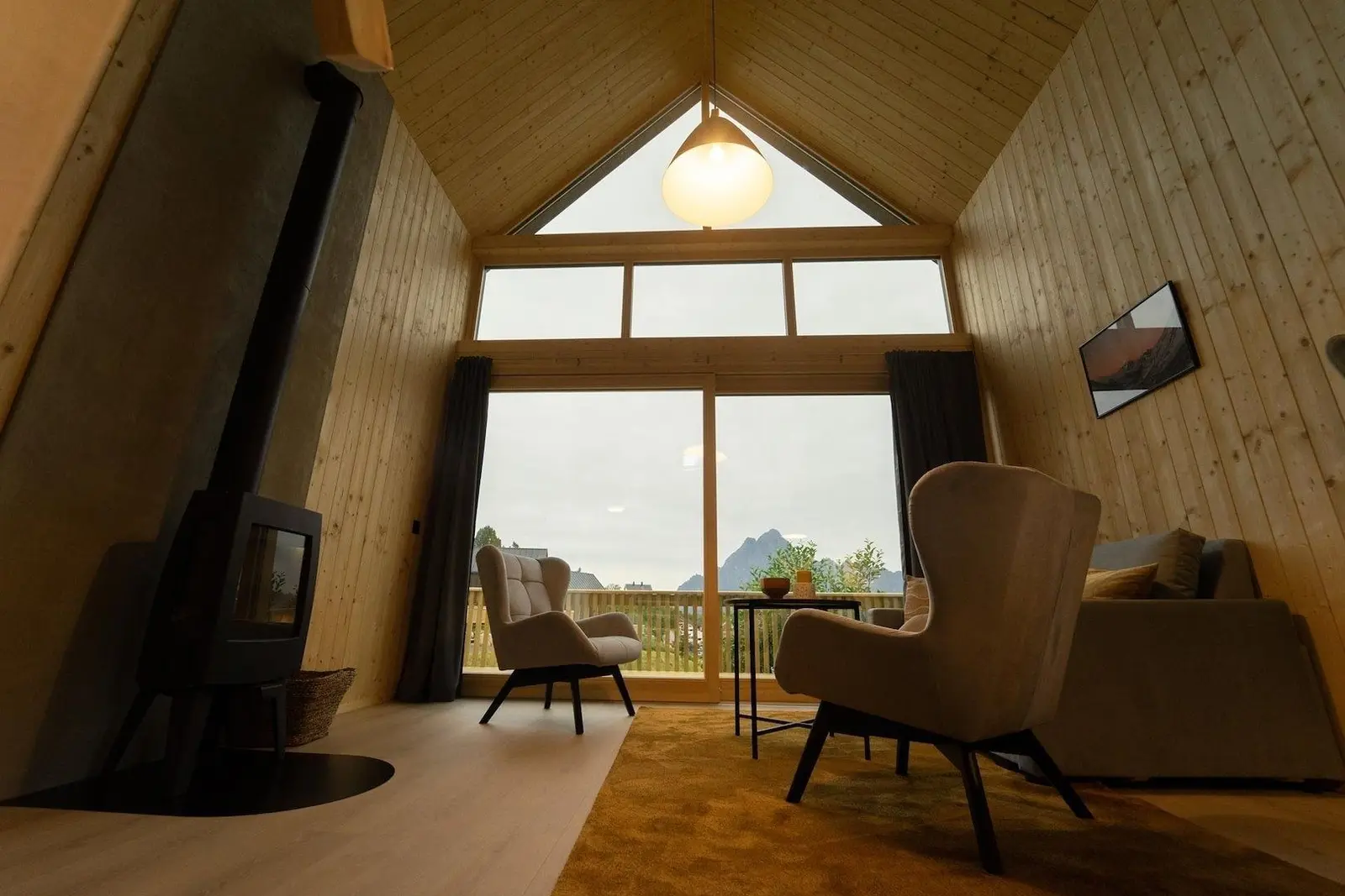 Cabin i Kabelvåg – Family Top Row – photo 6