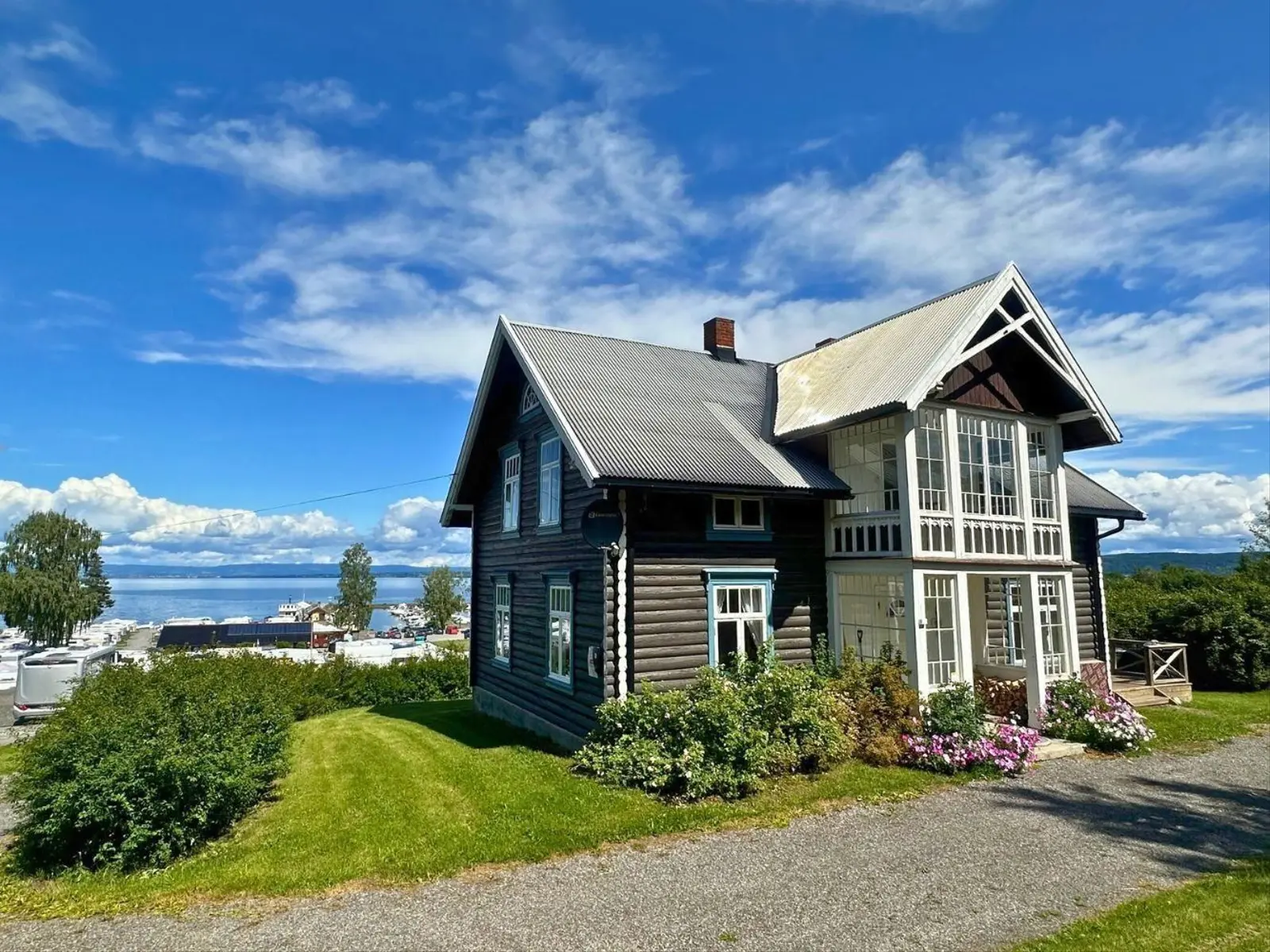 Glamping i SKREIA – The Captain's House