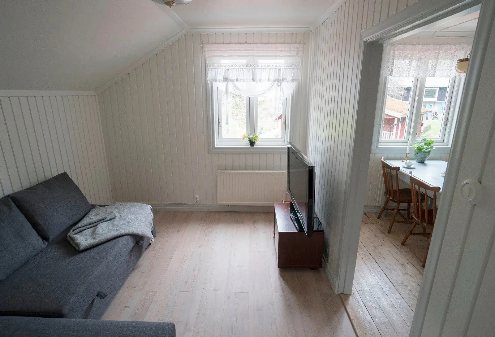 Cabane i Ljungskile – Grindstugan övervåning – photo 8