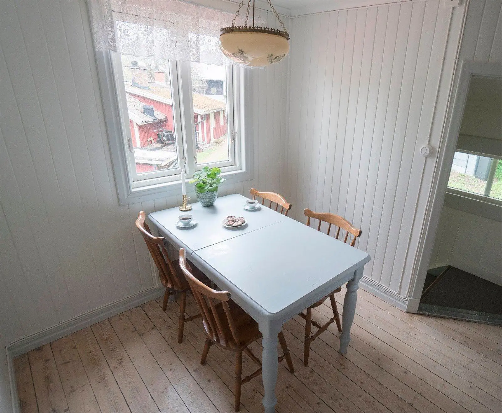Cabane i Ljungskile – Grindstugan övervåning – photo 10