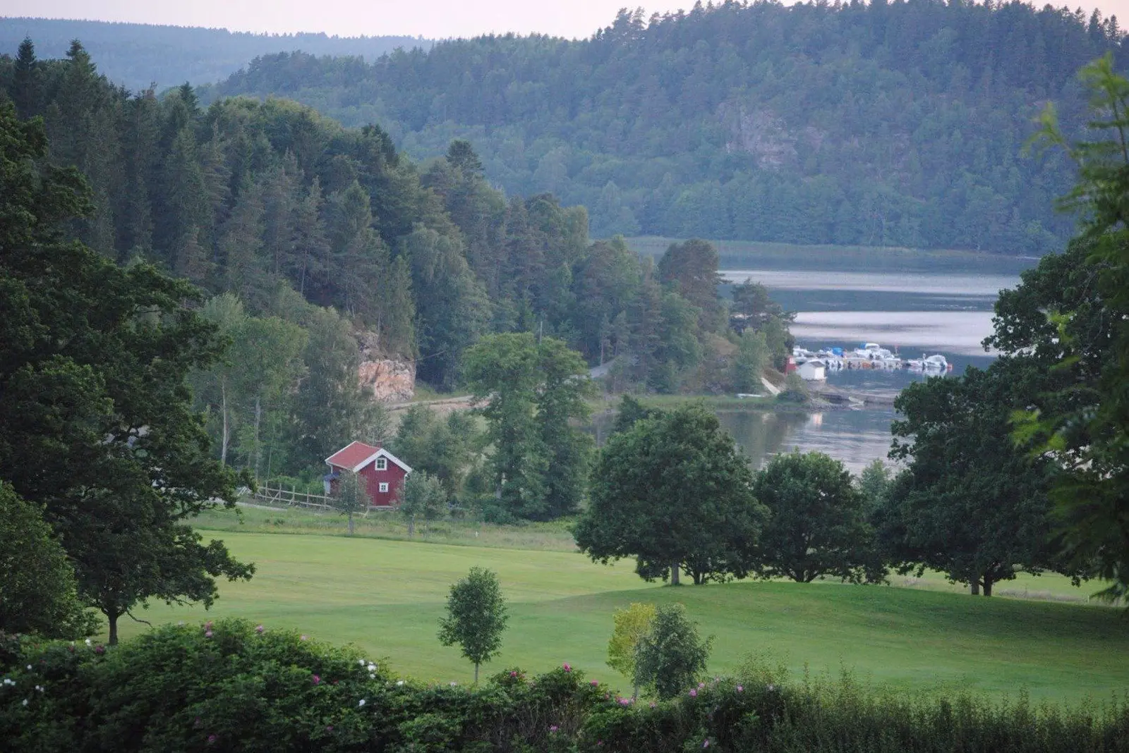 Cabane i Ljungskile – Grindstugan övervåning – photo 14