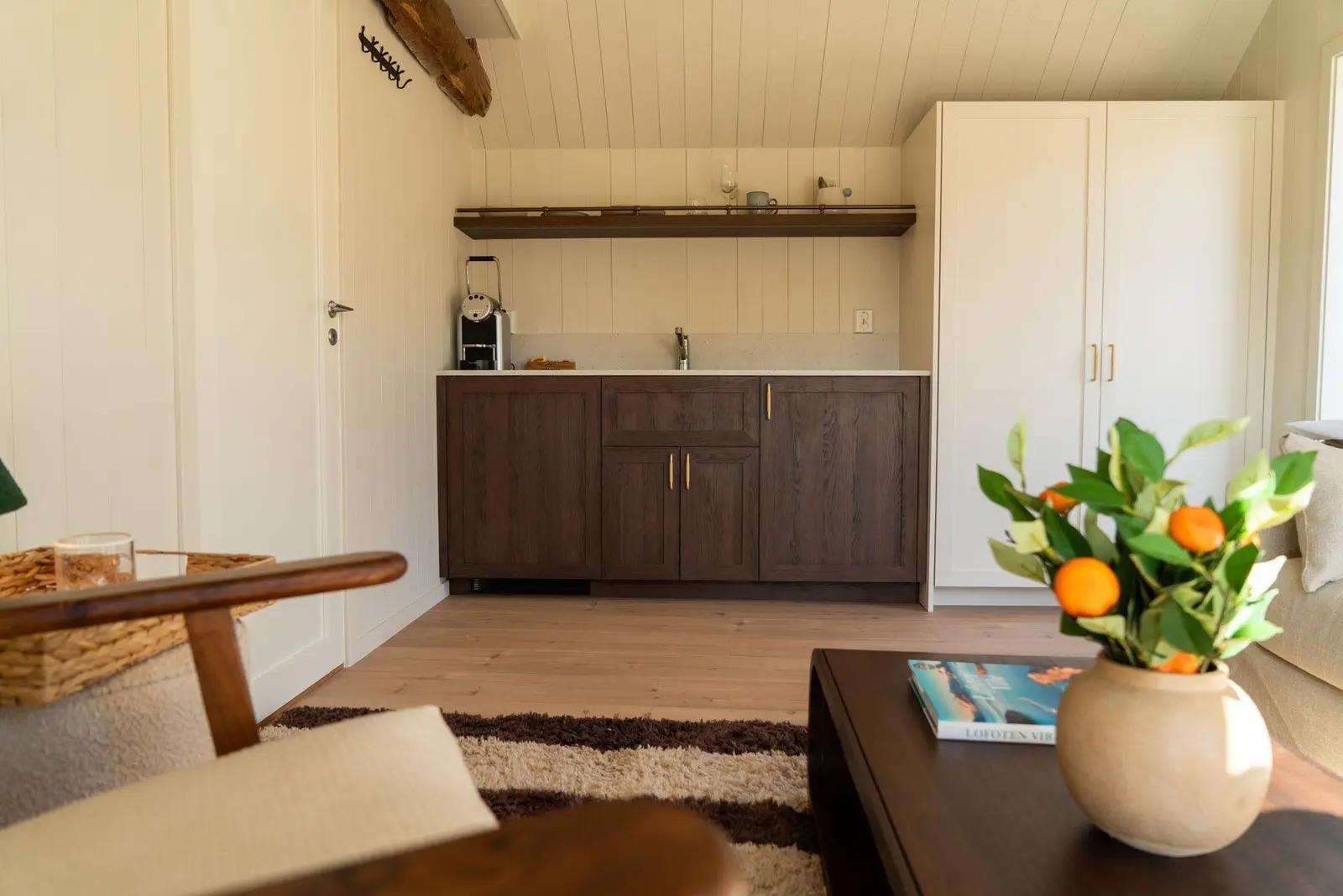 Glamping i Kabelvåg – Beach House