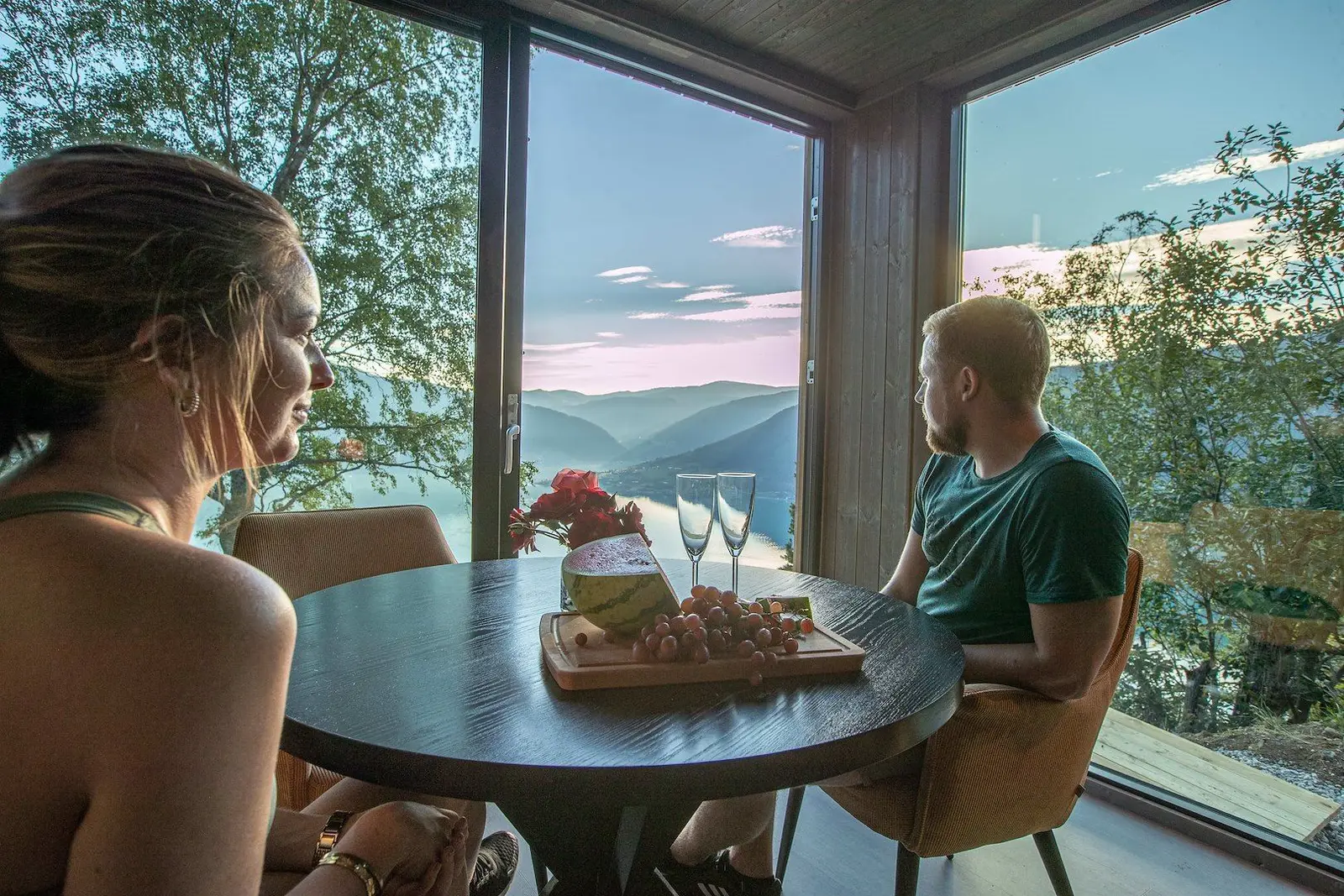 Glamping i Gaupne – Sørheim Fjordpanorama