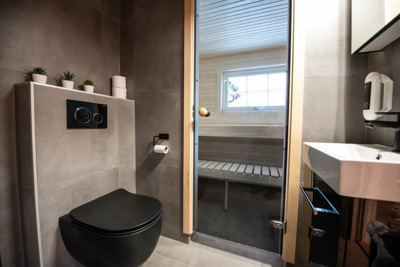 Hütte i Samuelsberg – Sea-suite with sauna and glass floor. – photo 6