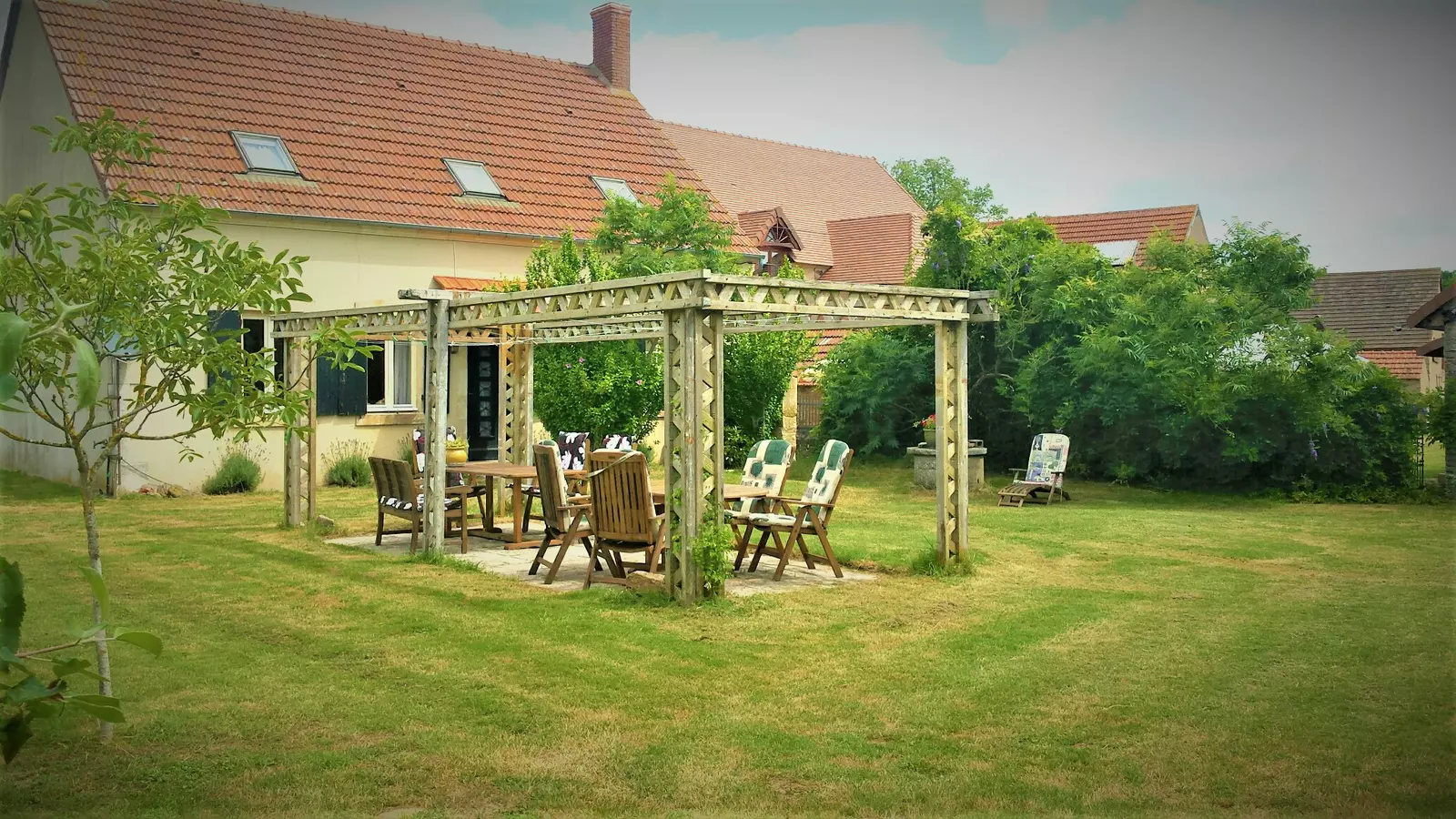 Hytte i Saint-Bonnet-Tronçais – Gezellige authentiek familiehuis , te midden van  weilanden met oude eiken, vlakbij zwemmeer. – photo 5