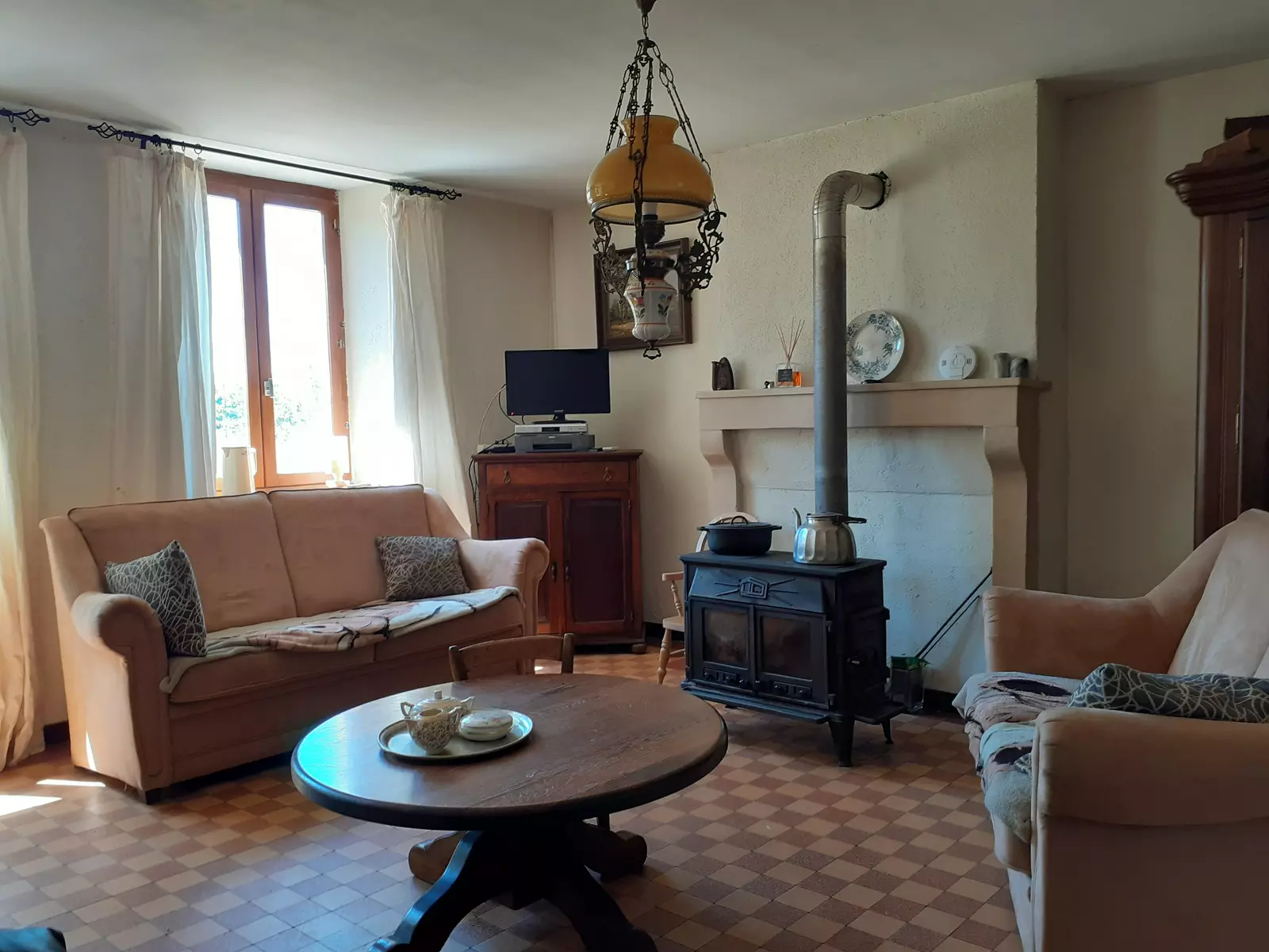 Hytte i Saint-Bonnet-Tronçais – Gezellige authentiek familiehuis , te midden van  weilanden met oude eiken, vlakbij zwemmeer. – photo 10