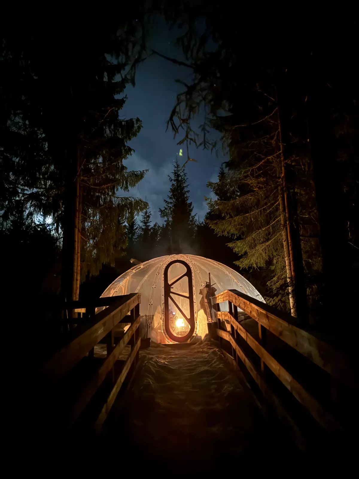 Tretoppiglo ved Lårdalselva