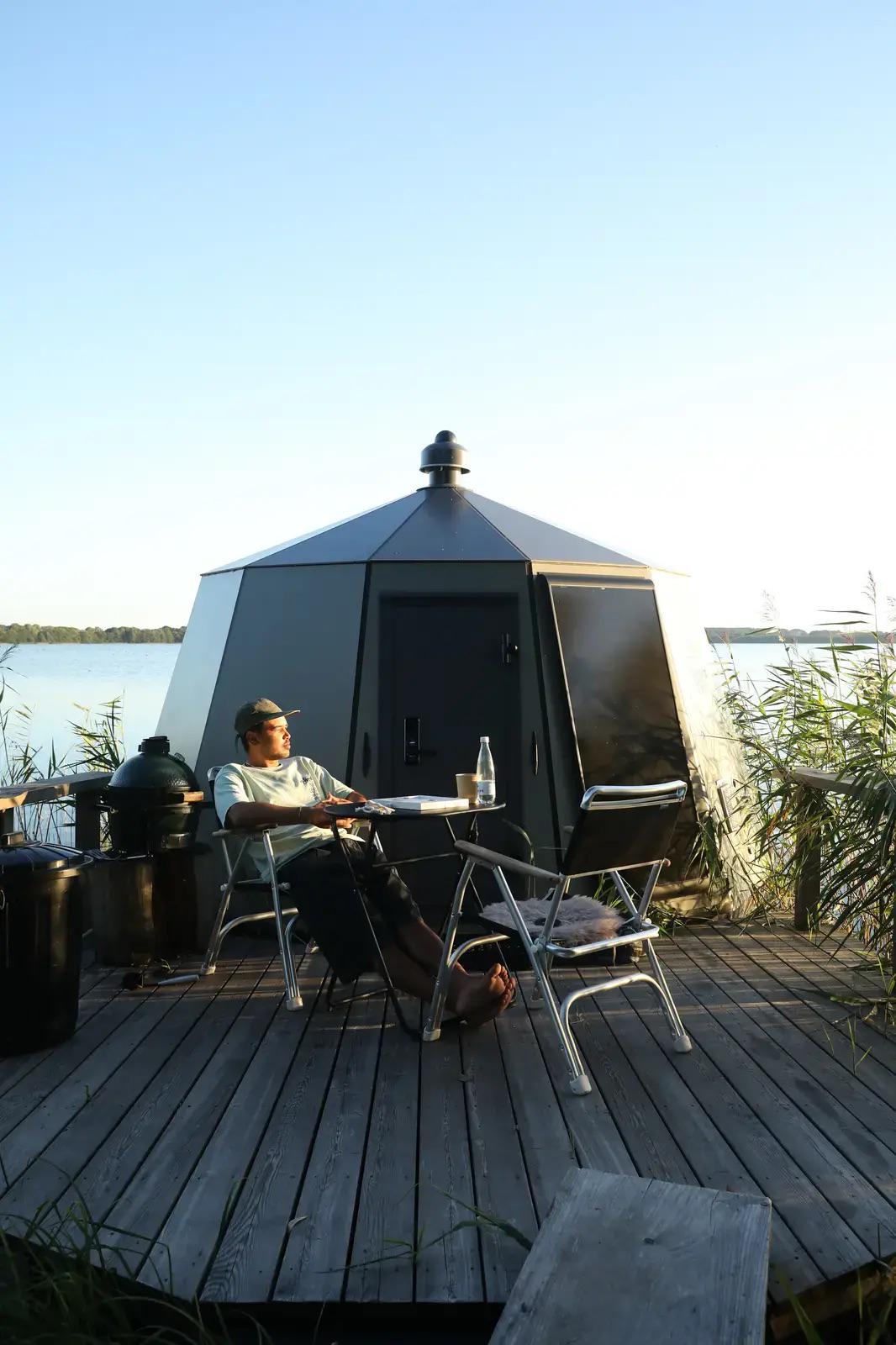 Yggdrasil Igloo Water Hut