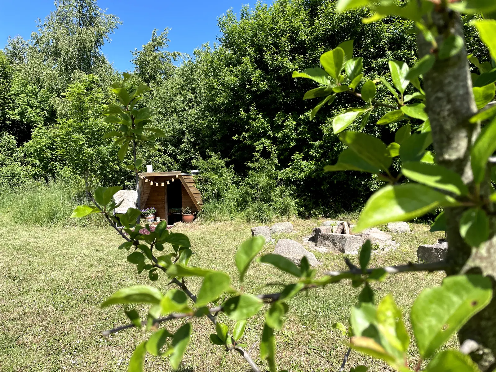 hyggelig grund beliggende øst på bornholm