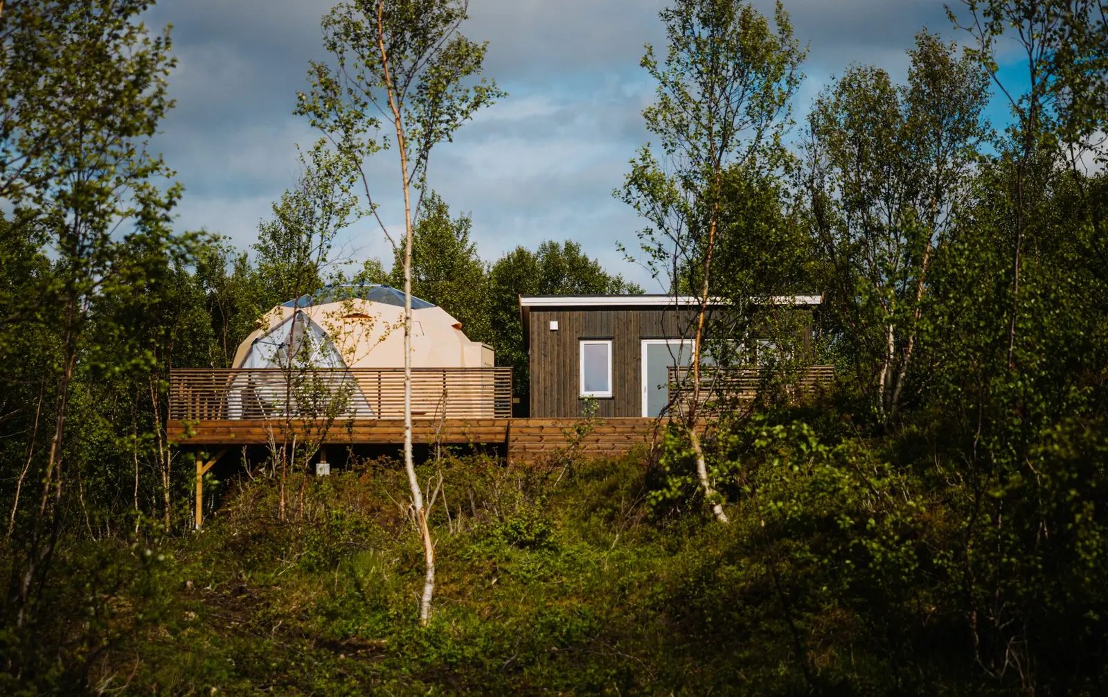 Privat off-grid dome med