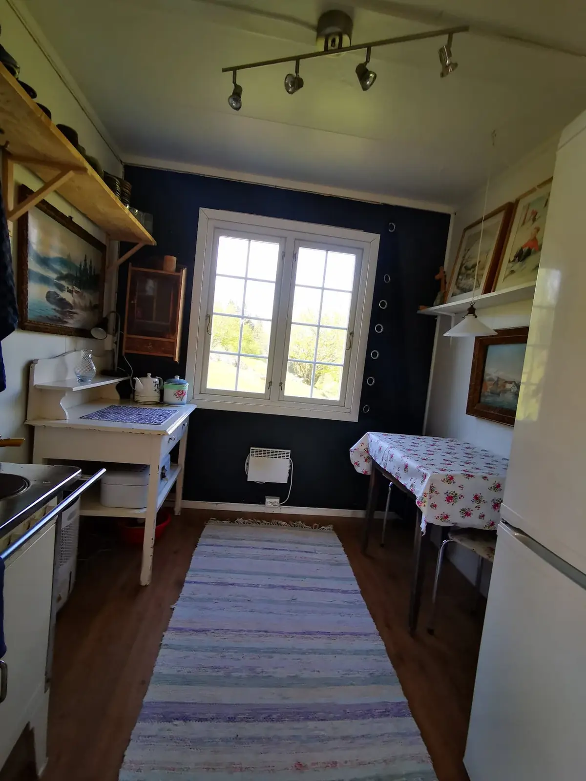 Klein huis i Frekhaug – Gripen farm: Skrivestova /  Writer's nest – photo 42