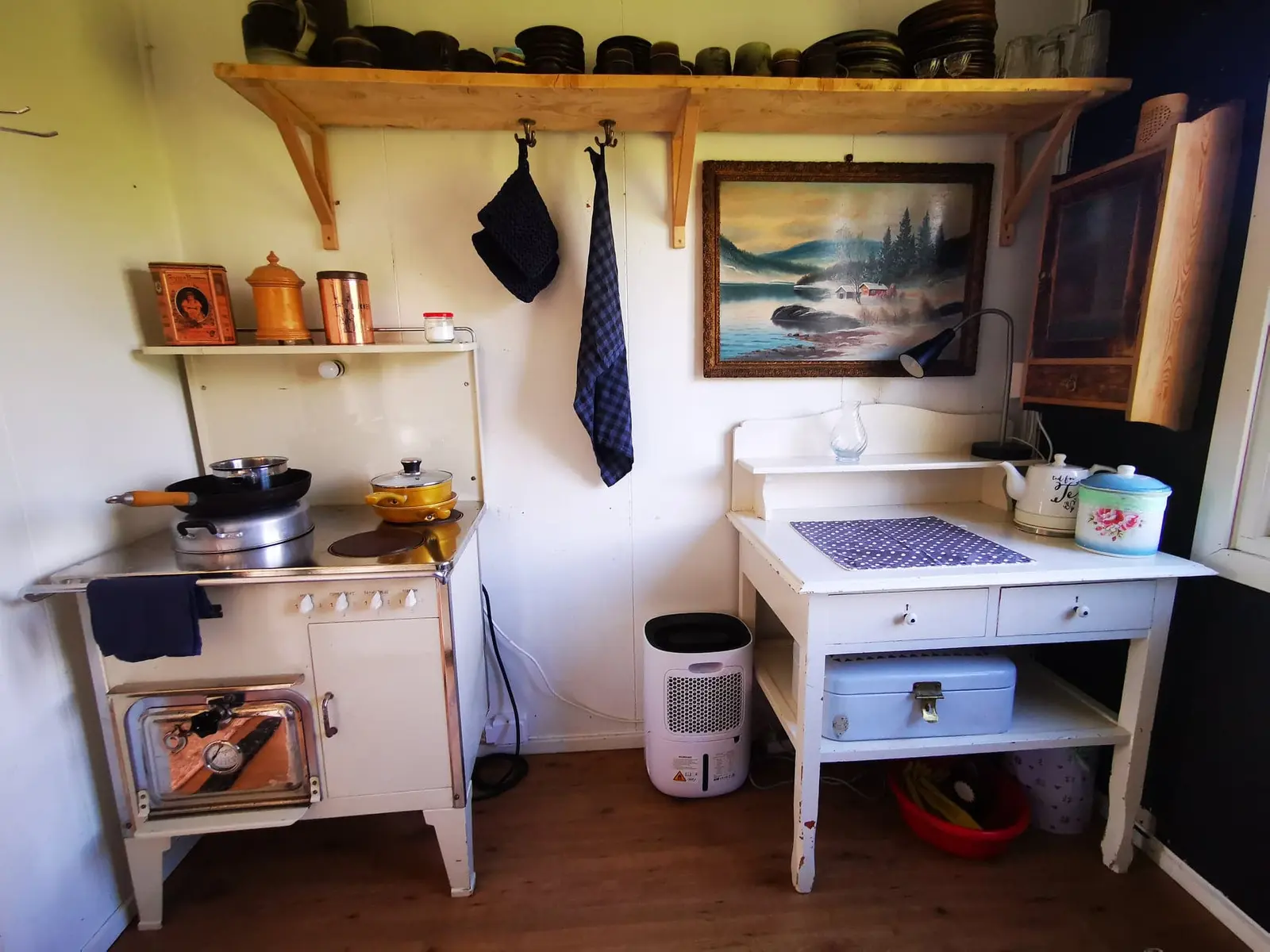 Klein huis i Frekhaug – Gripen farm: Skrivestova /  Writer's nest – photo 43
