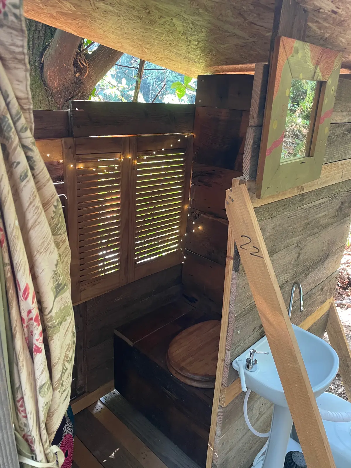 Glamping i Gabriac – Bell tent in the wild next to river with pools