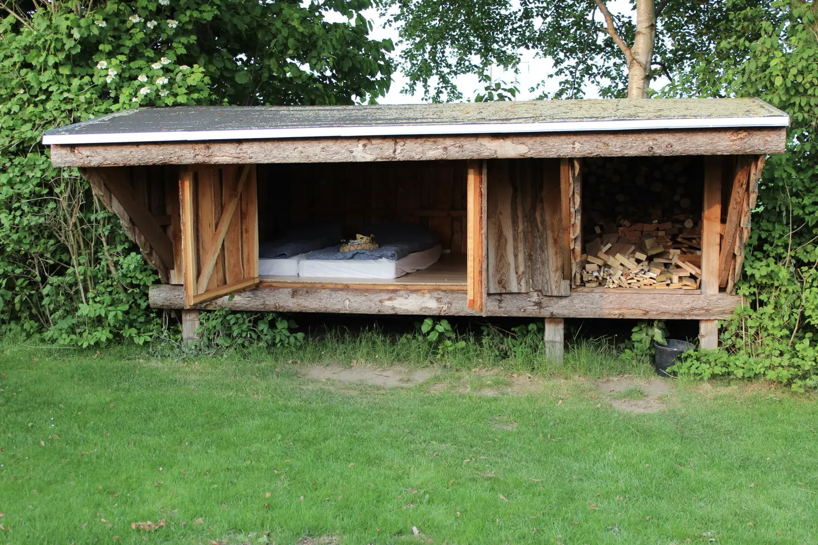 campspace_types.ecological i Flemming – Luksusshelter med vildmarksbad og udendørsbruser 🌿