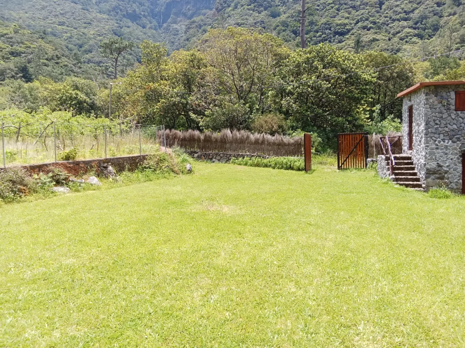 Glamping i Seixal – Peaceful Mountain Tiny House in Madeira