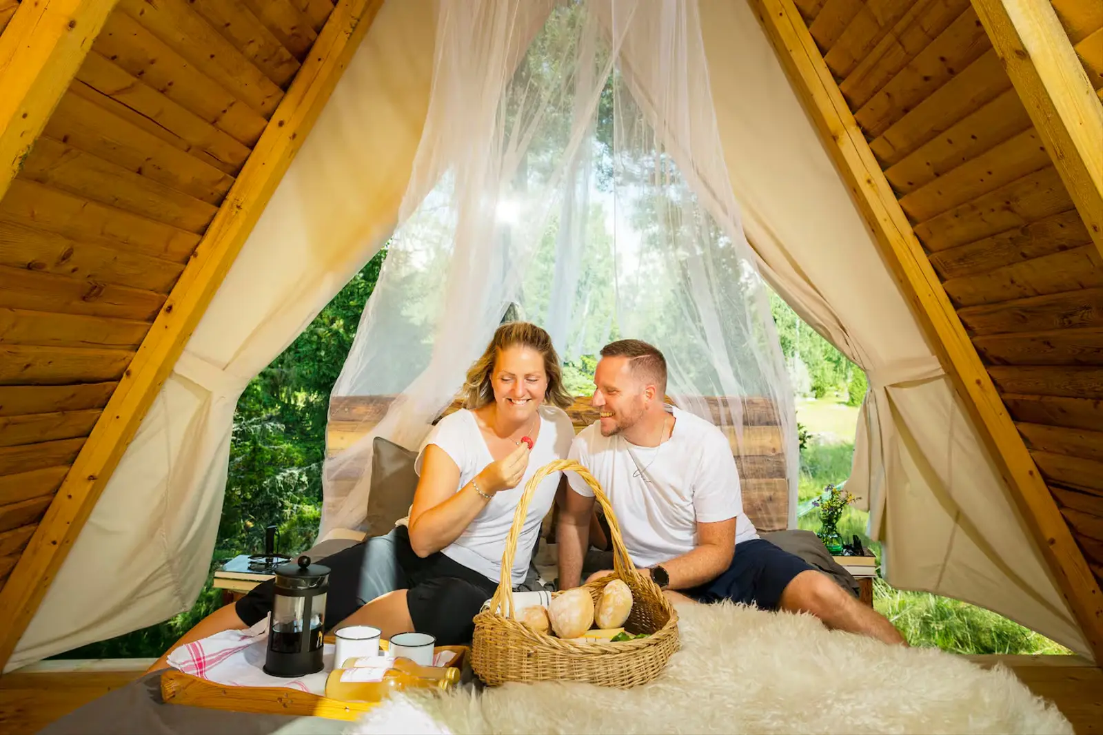Stuga i Köping – Luxurious glamping tent in untouched nature – photo 8