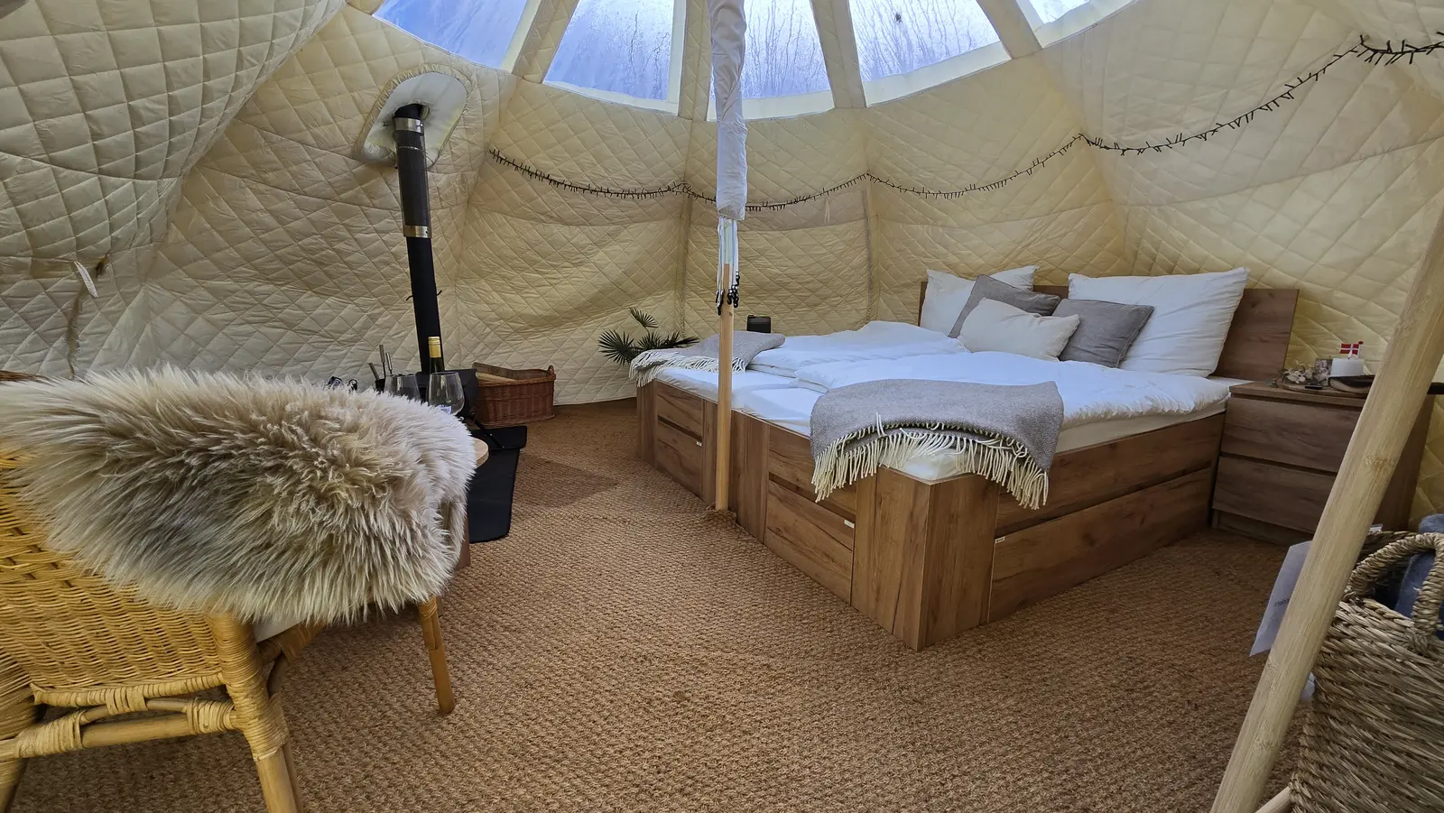 Cabin i Roslev – Romantisk luksusglamping for 2 ved Limfjorden | Eget bad og brændeovn | Månefjord Glamping – photo 9