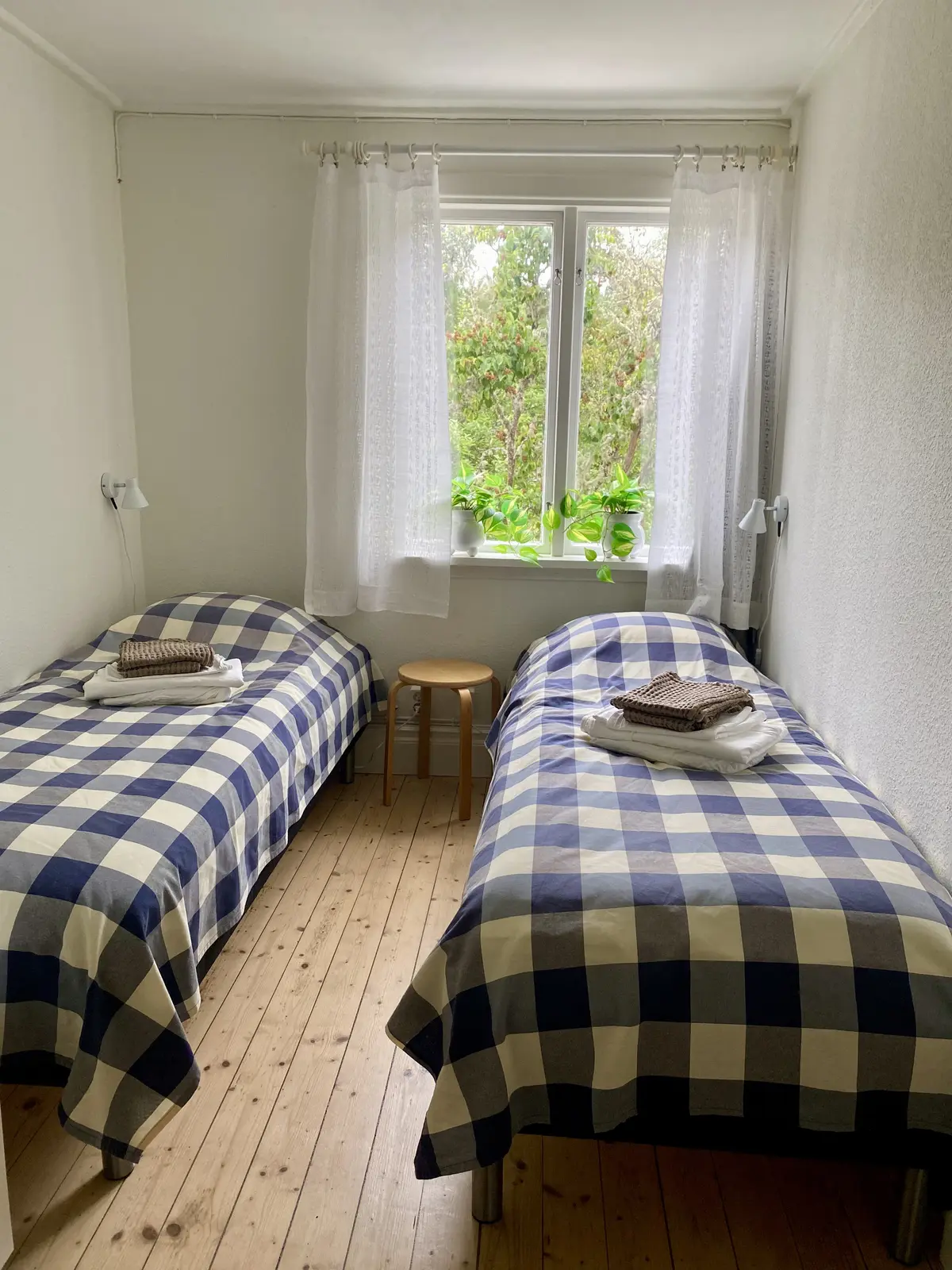 Cabane i Urshult – Grönalund - mysig stuga nära sjön Mien. Sovplats til 8 pers, skön trädgård och vedspis. – photo 27