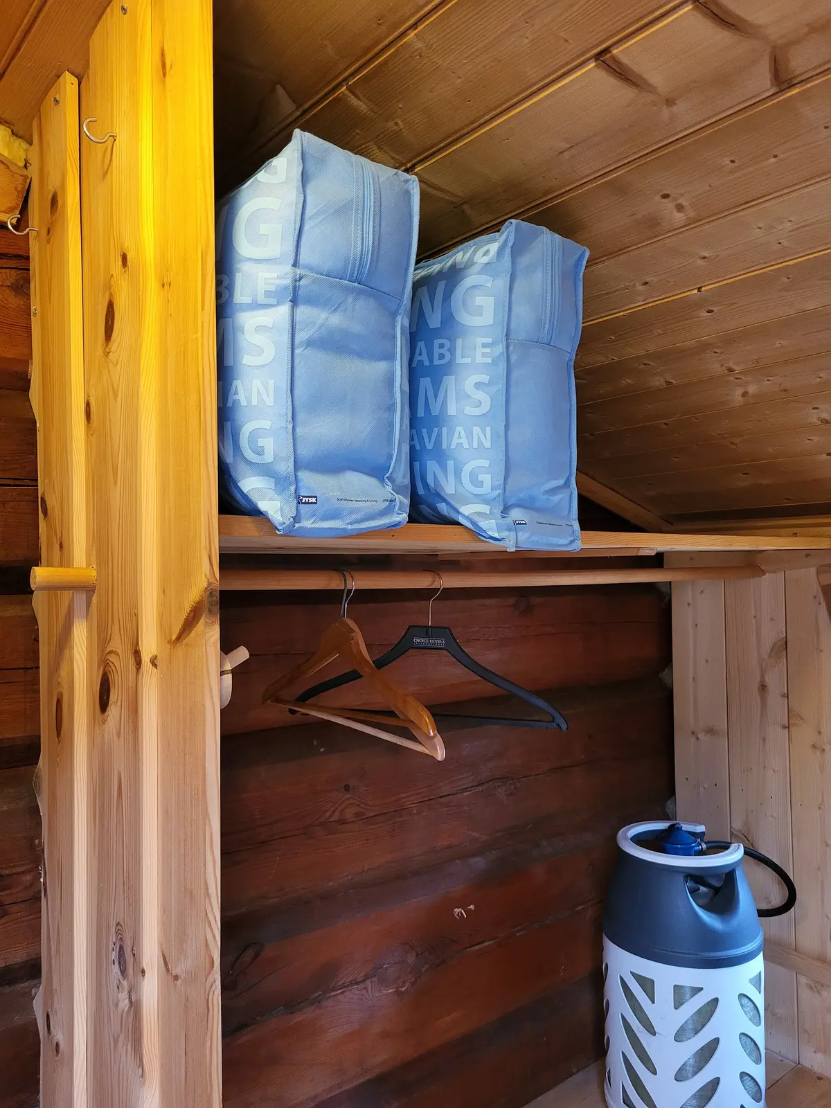 Stuga i Vang – Tømmerbui – Traditional Log Cabin with Lake Views – photo 18