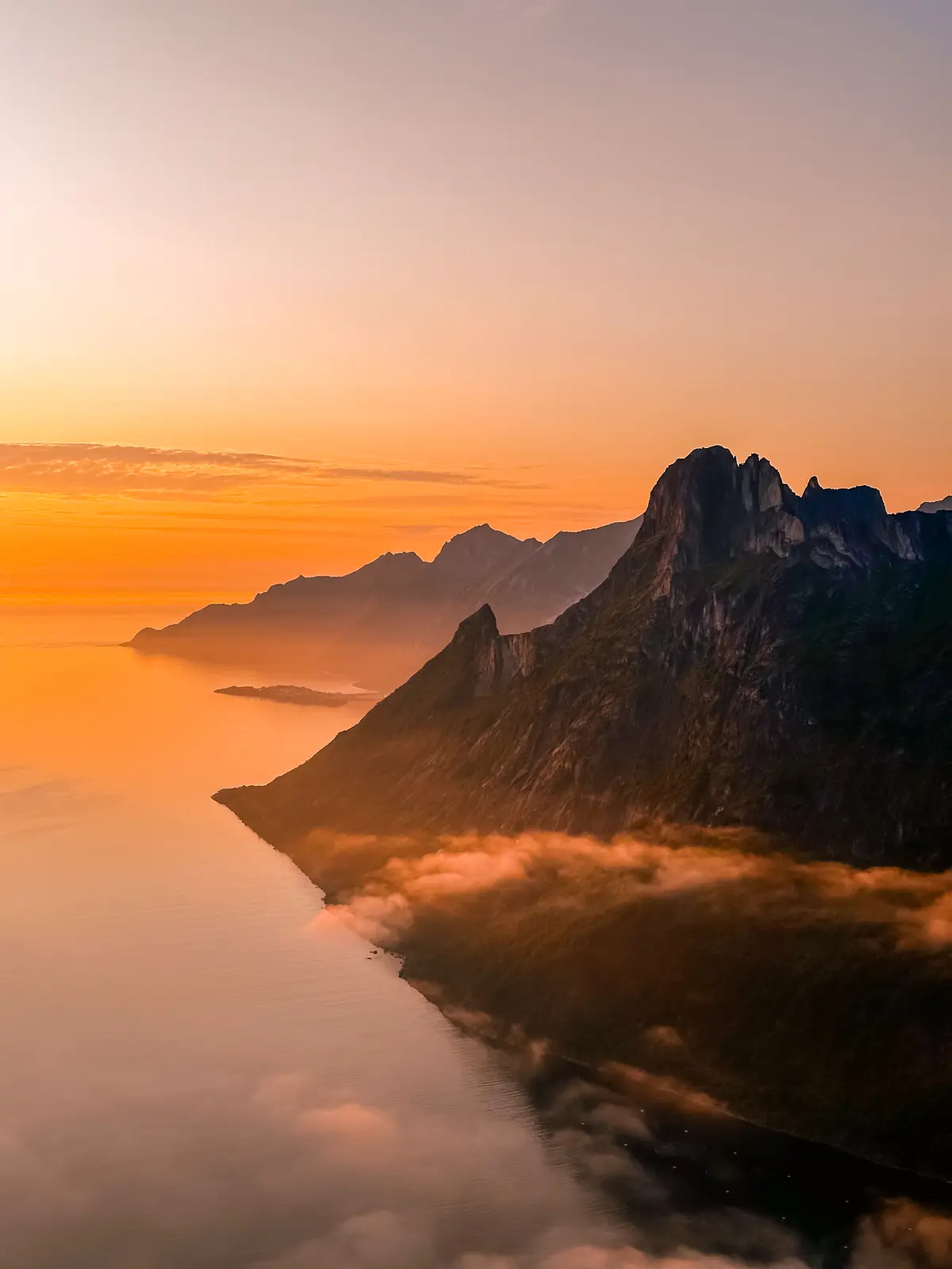 Hütte i Skaland – Toppleilighet på Senja med utsikt over havet – photo 12