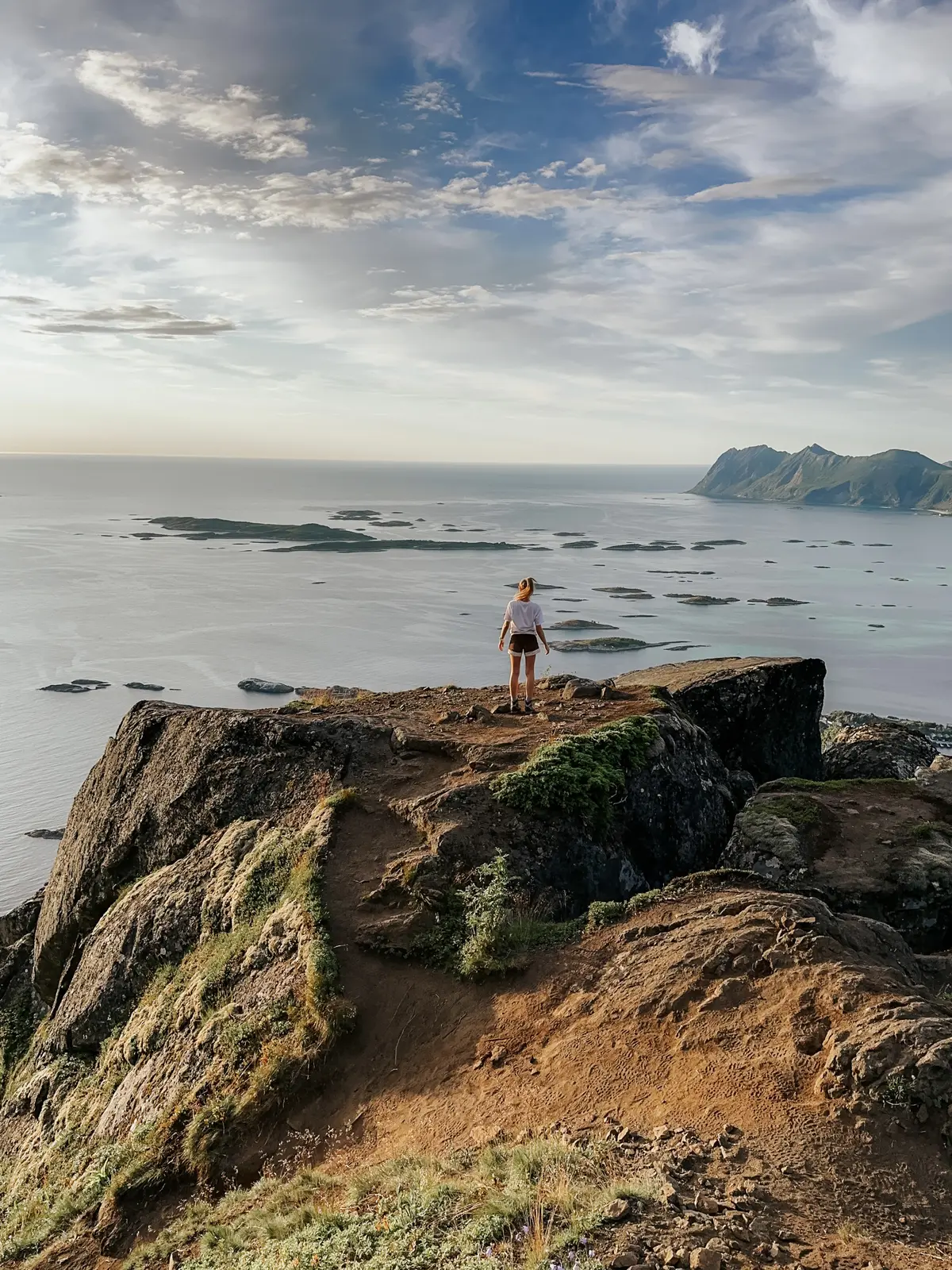 Hütte i Skaland – Toppleilighet på Senja med utsikt over havet – photo 43