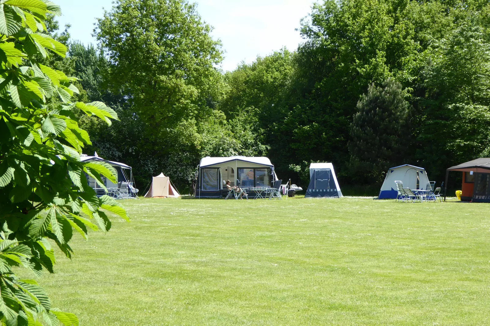 Camping en bungalowpark de Bronzen Emmer