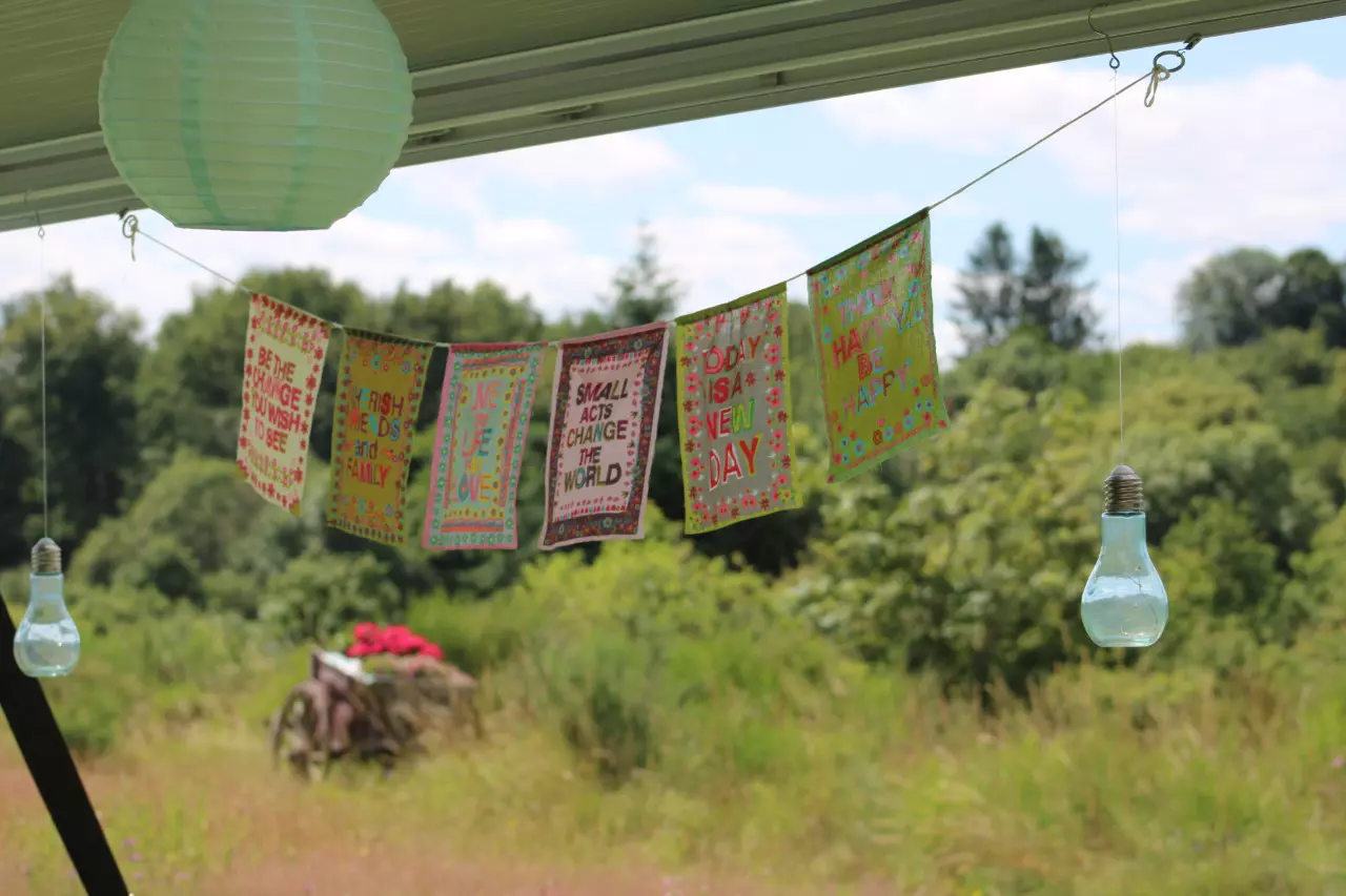 Romantische Bell-tent op een heerlijke grote eigen plek met enorm veel privacy....