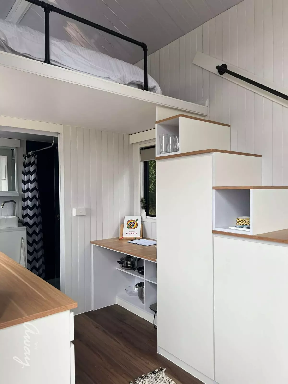 Little Baxter Lake George Winery