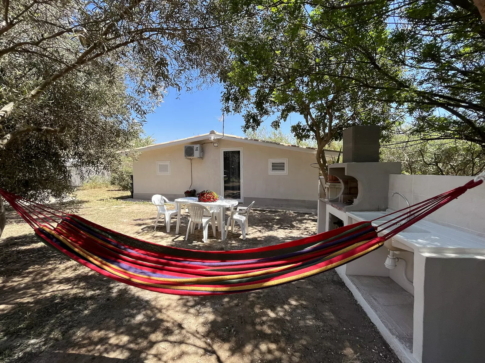 Bungalow Camping Flintstones Park
