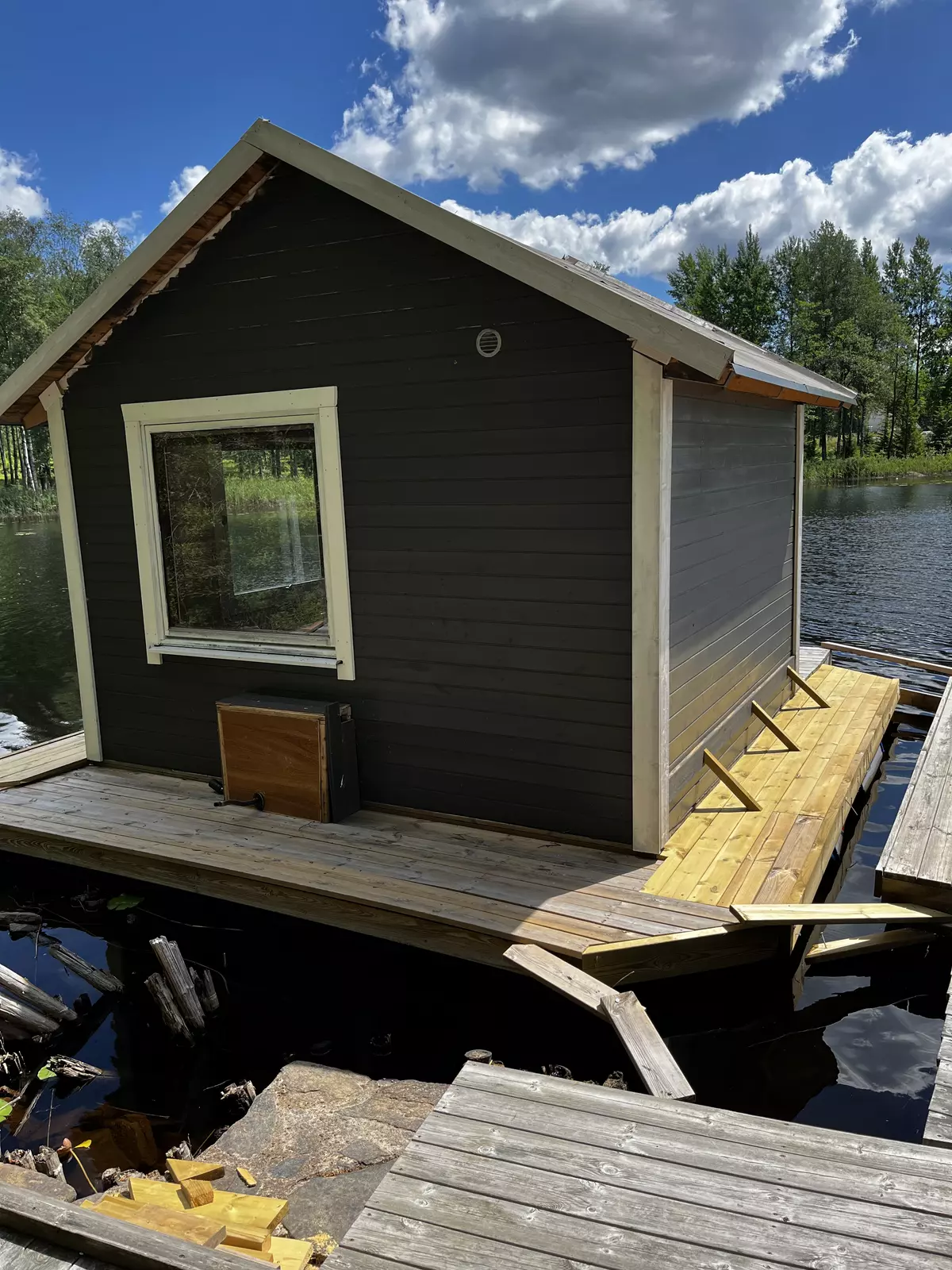 Raft tinyhouse